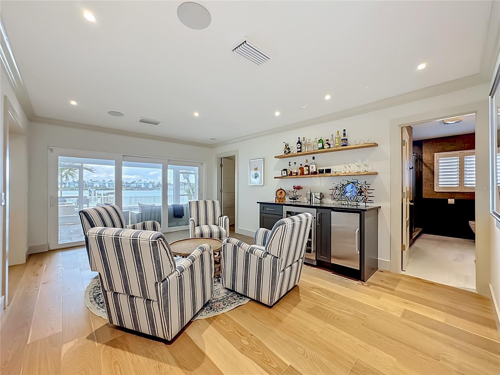 605 KEY ROYALE DR, BRADENTON BEACH, FL, 34217