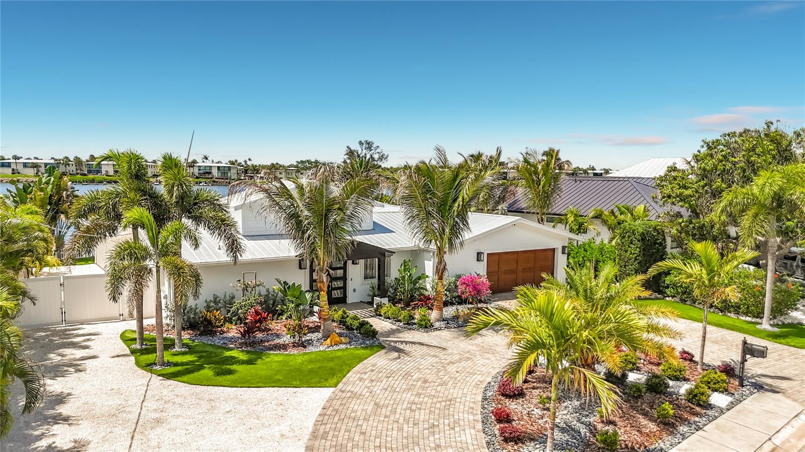 605 KEY ROYALE DR, BRADENTON BEACH, FL, 34217
