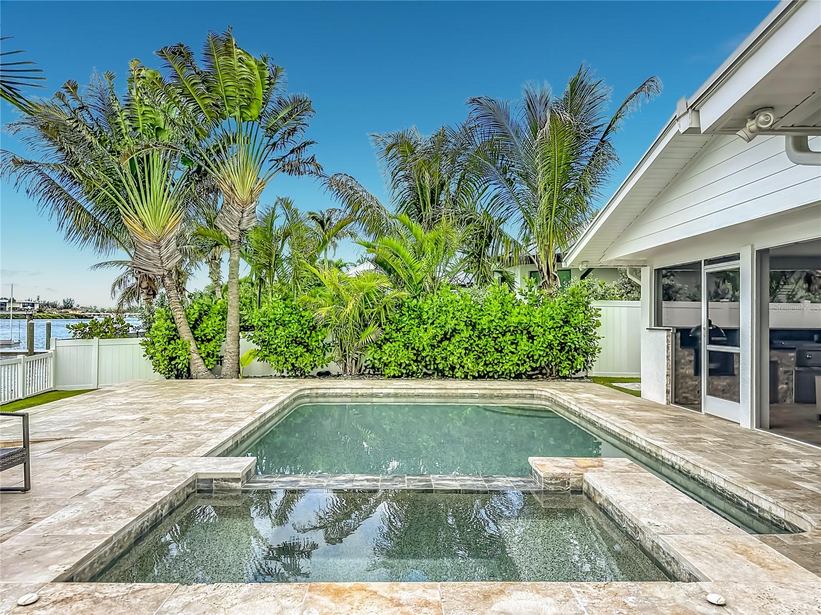 605 KEY ROYALE DR, BRADENTON BEACH, FL, 34217