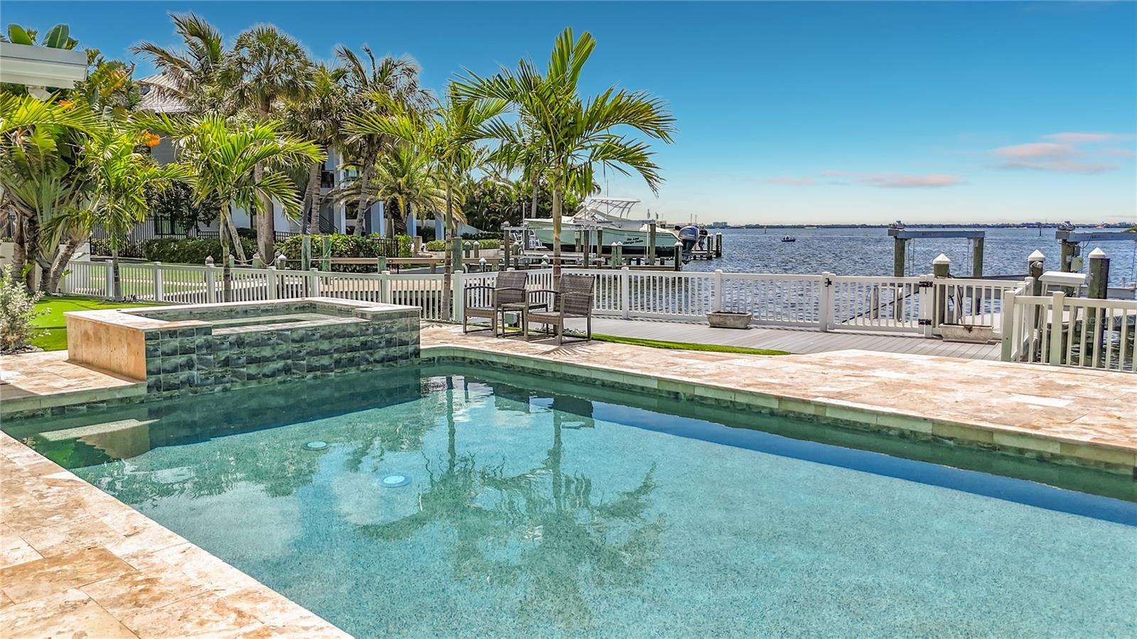 605 KEY ROYALE DR, BRADENTON BEACH, FL, 34217