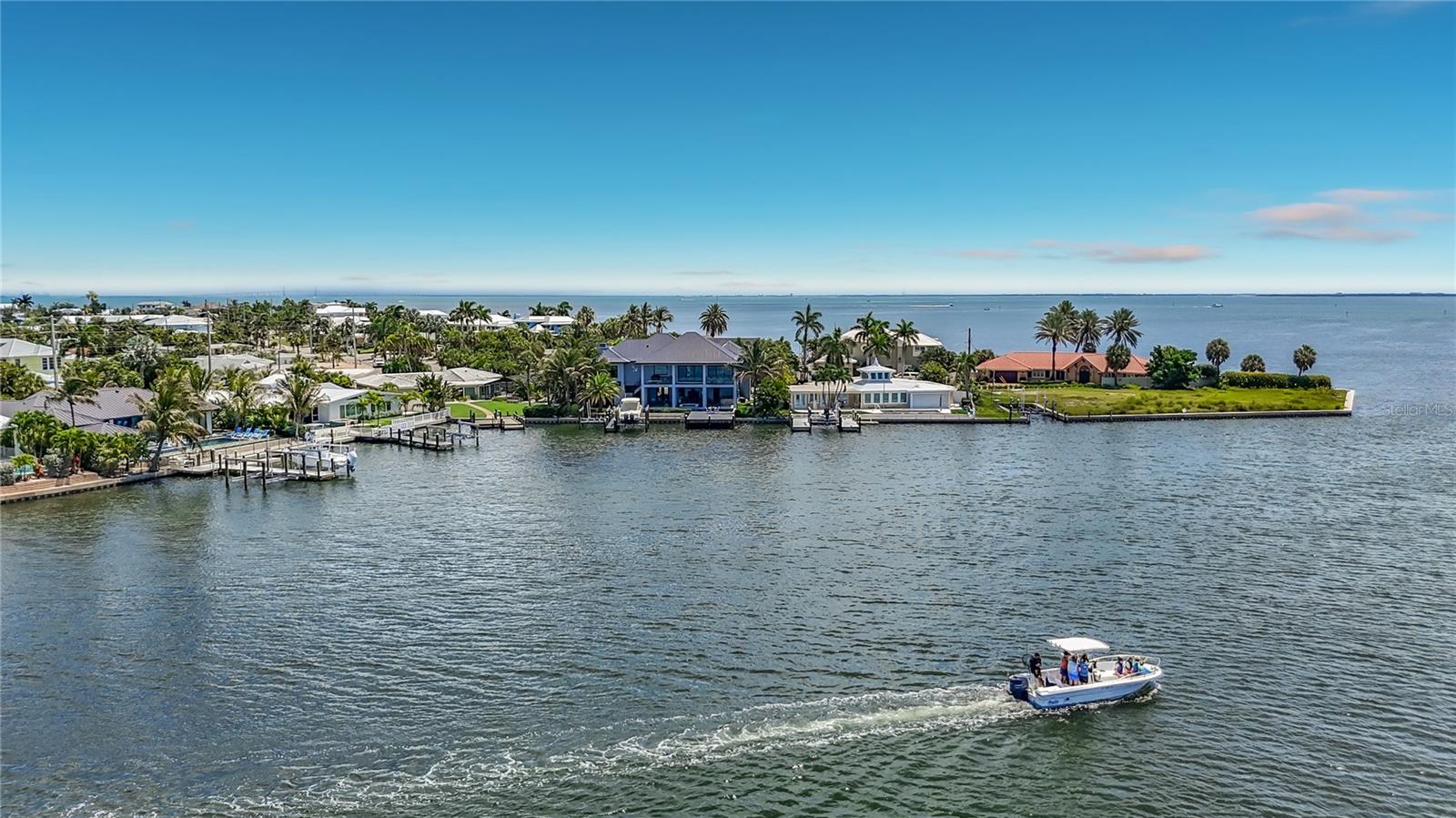 605 KEY ROYALE DR, BRADENTON BEACH, FL, 34217
