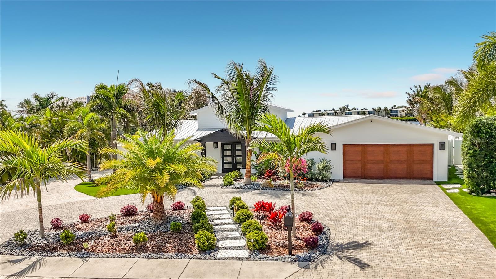 605 KEY ROYALE DR, BRADENTON BEACH, FL, 34217