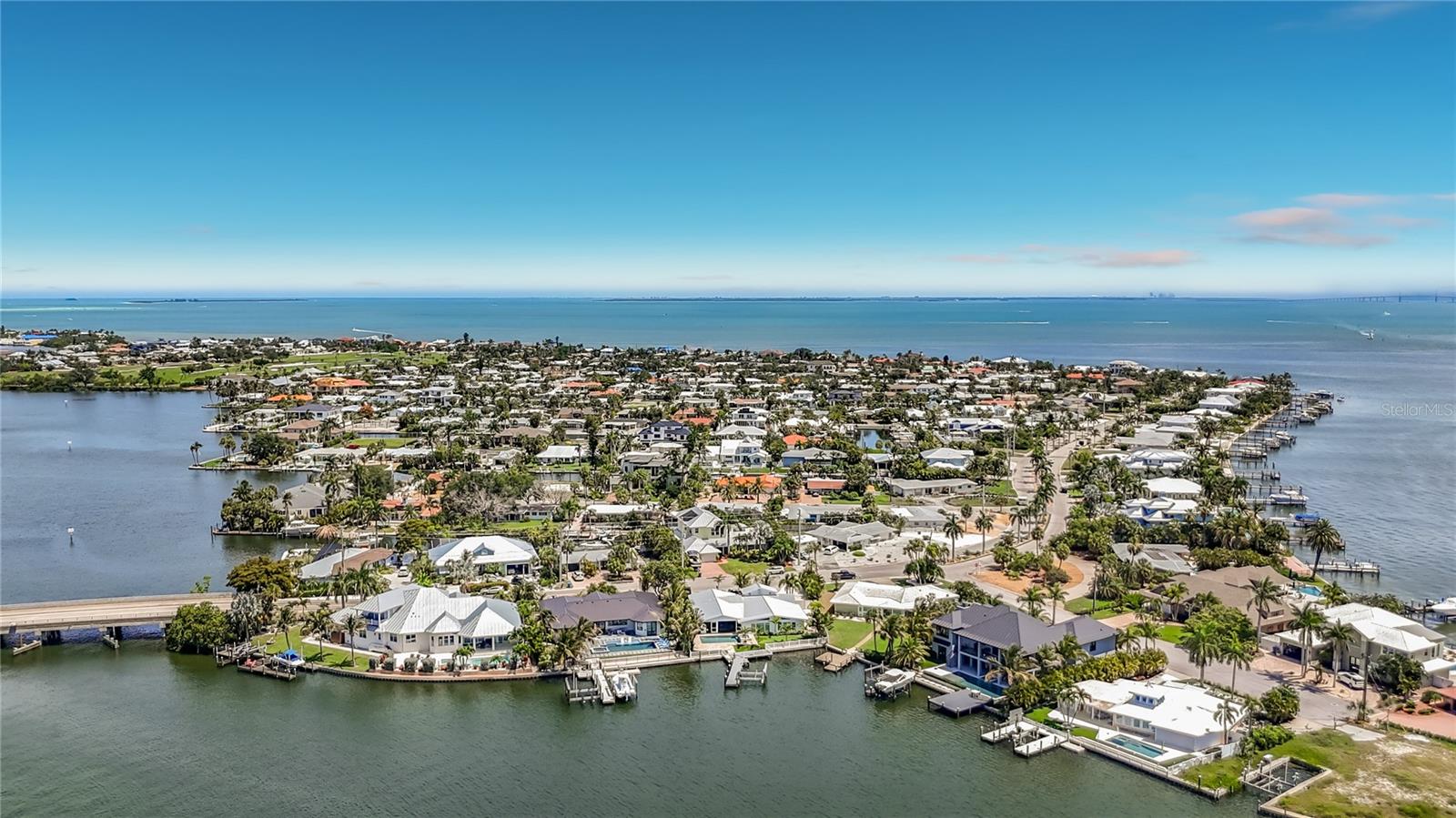 605 KEY ROYALE DR, BRADENTON BEACH, FL, 34217