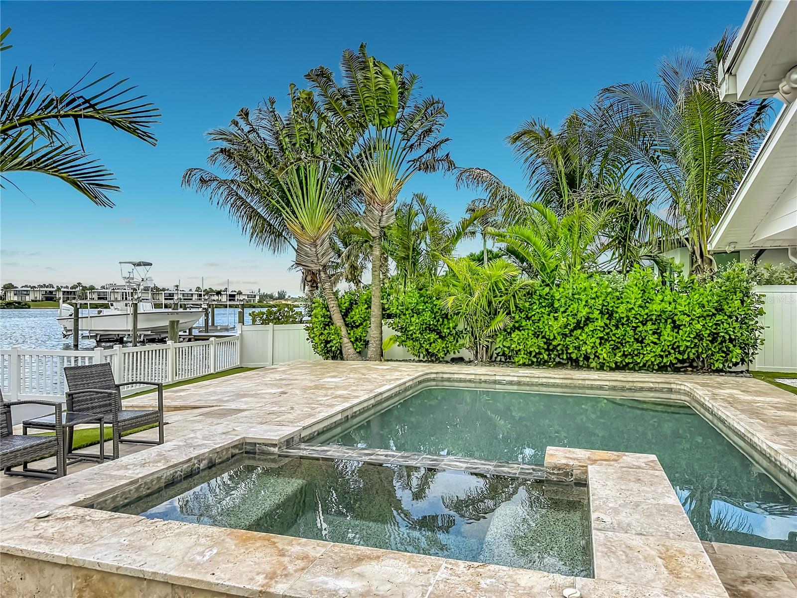 605 KEY ROYALE DR, BRADENTON BEACH, FL, 34217