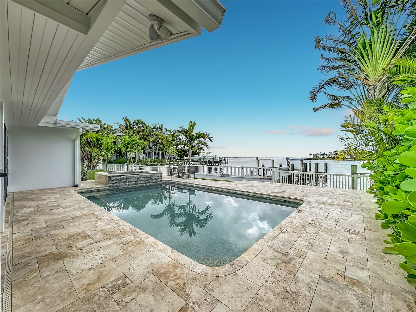 605 KEY ROYALE DR, BRADENTON BEACH, FL, 34217