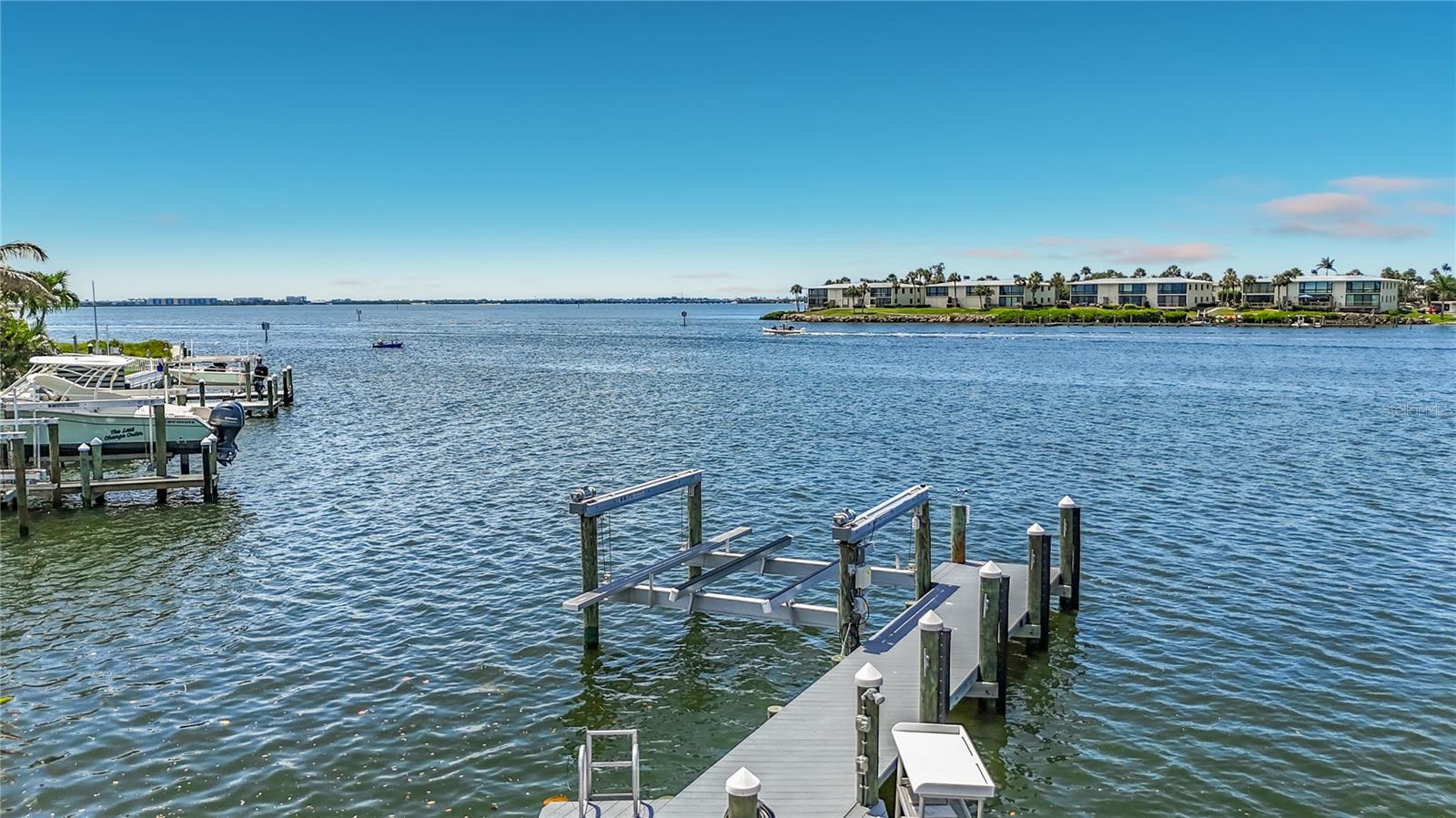 605 KEY ROYALE DR, BRADENTON BEACH, FL, 34217