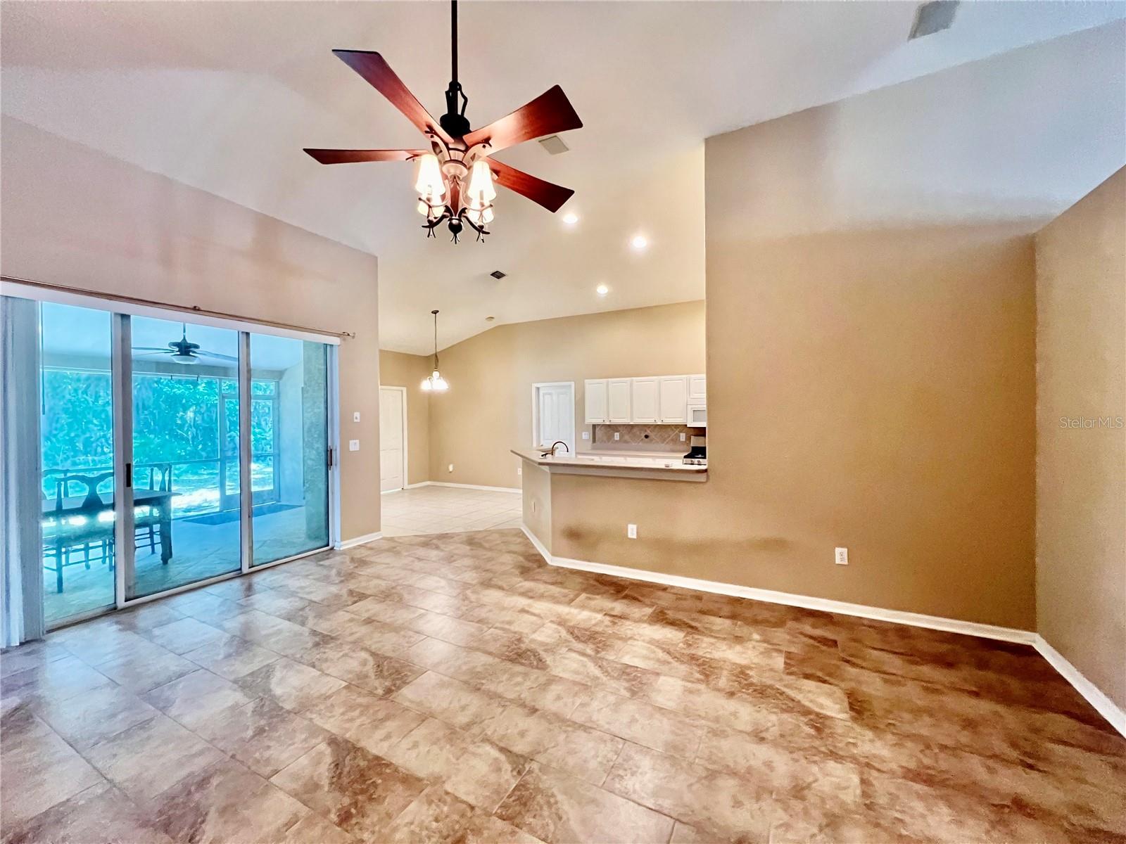 18241 COLLRIDGE DR, TAMPA, FL, 33647