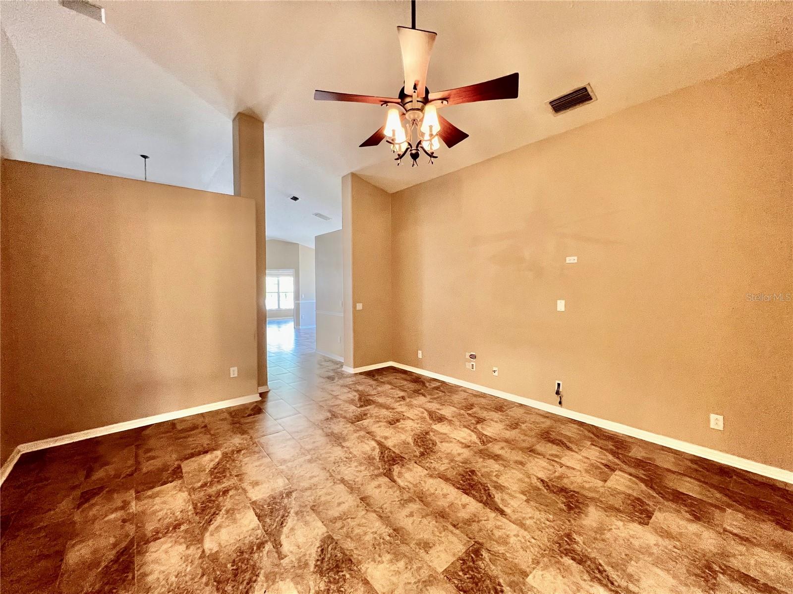 18241 COLLRIDGE DR, TAMPA, FL, 33647