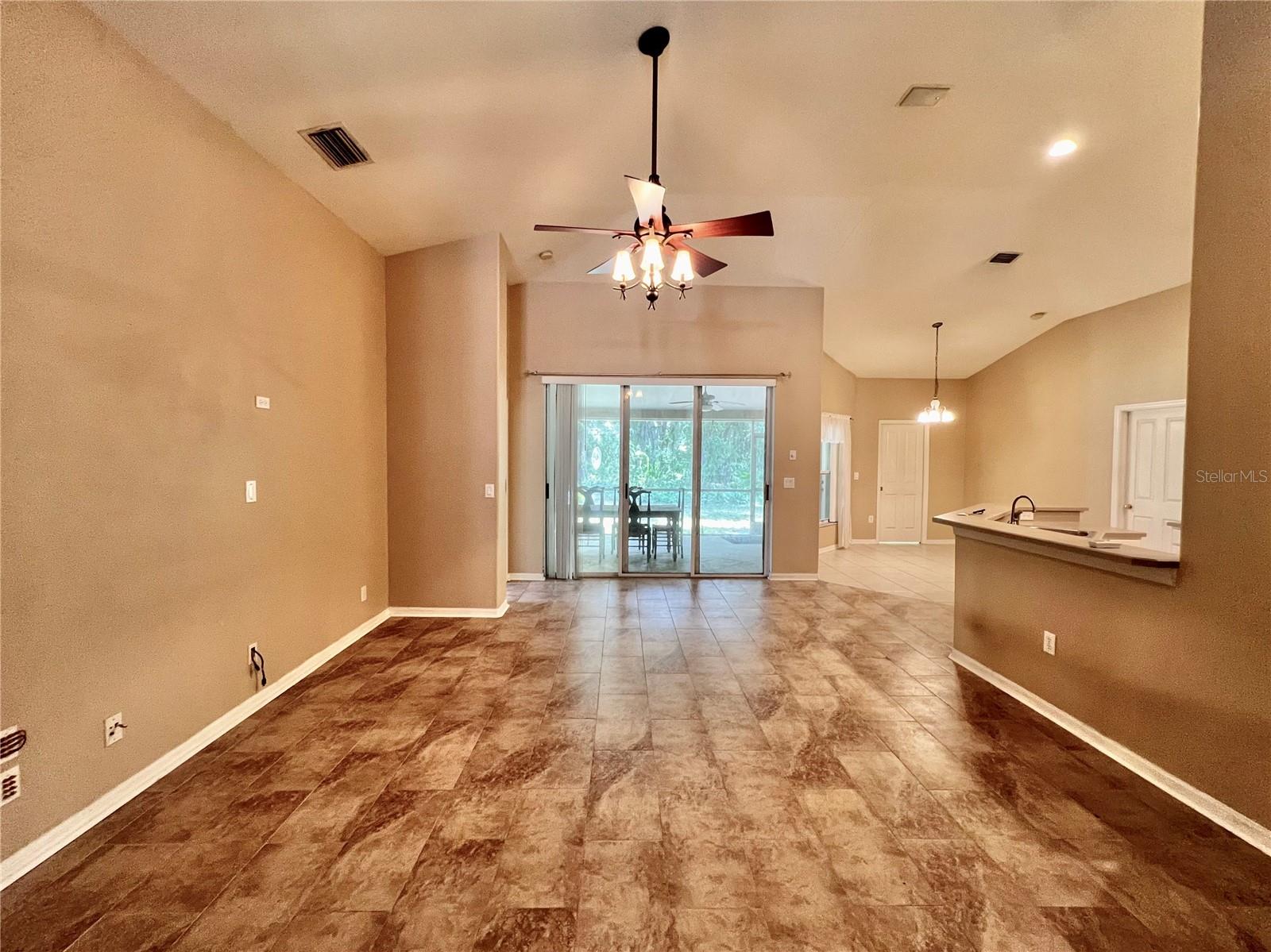 18241 COLLRIDGE DR, TAMPA, FL, 33647