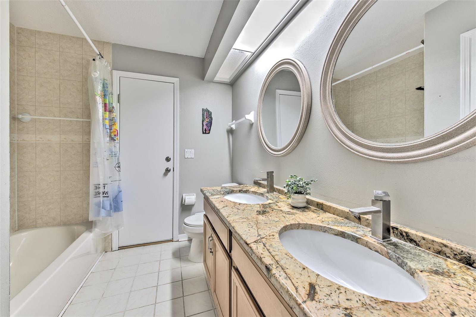 2327 EAGLE BLUFF DR, VALRICO, FL, 33596