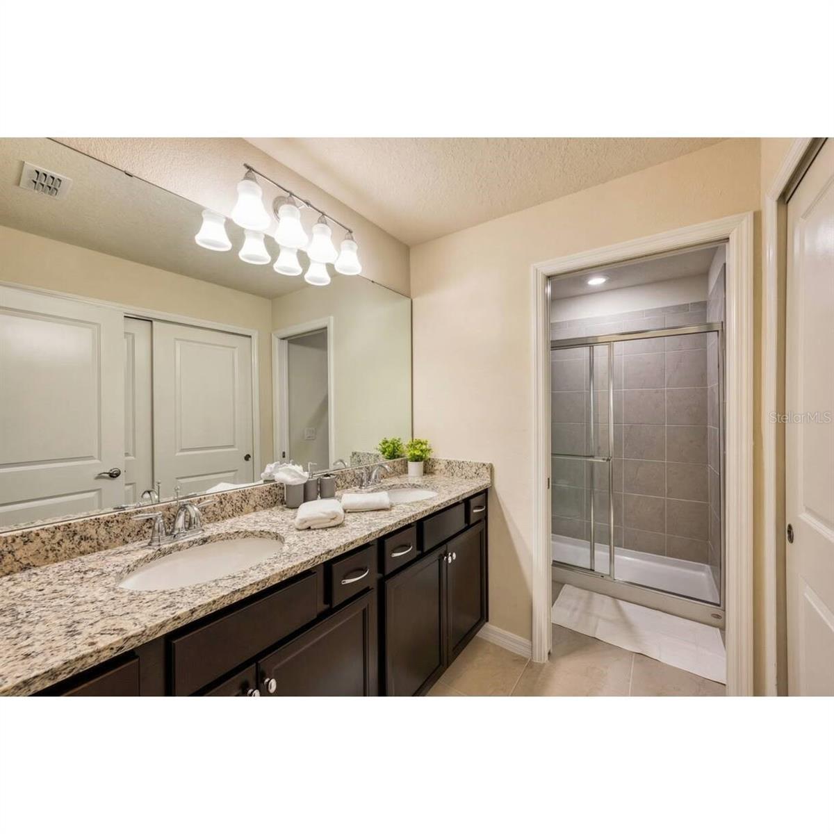 806 PARADISE DR, DAVENPORT, FL, 33897