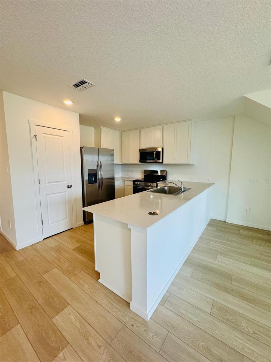 813 LYNX STREET, DAVENPORT, FL, 33837