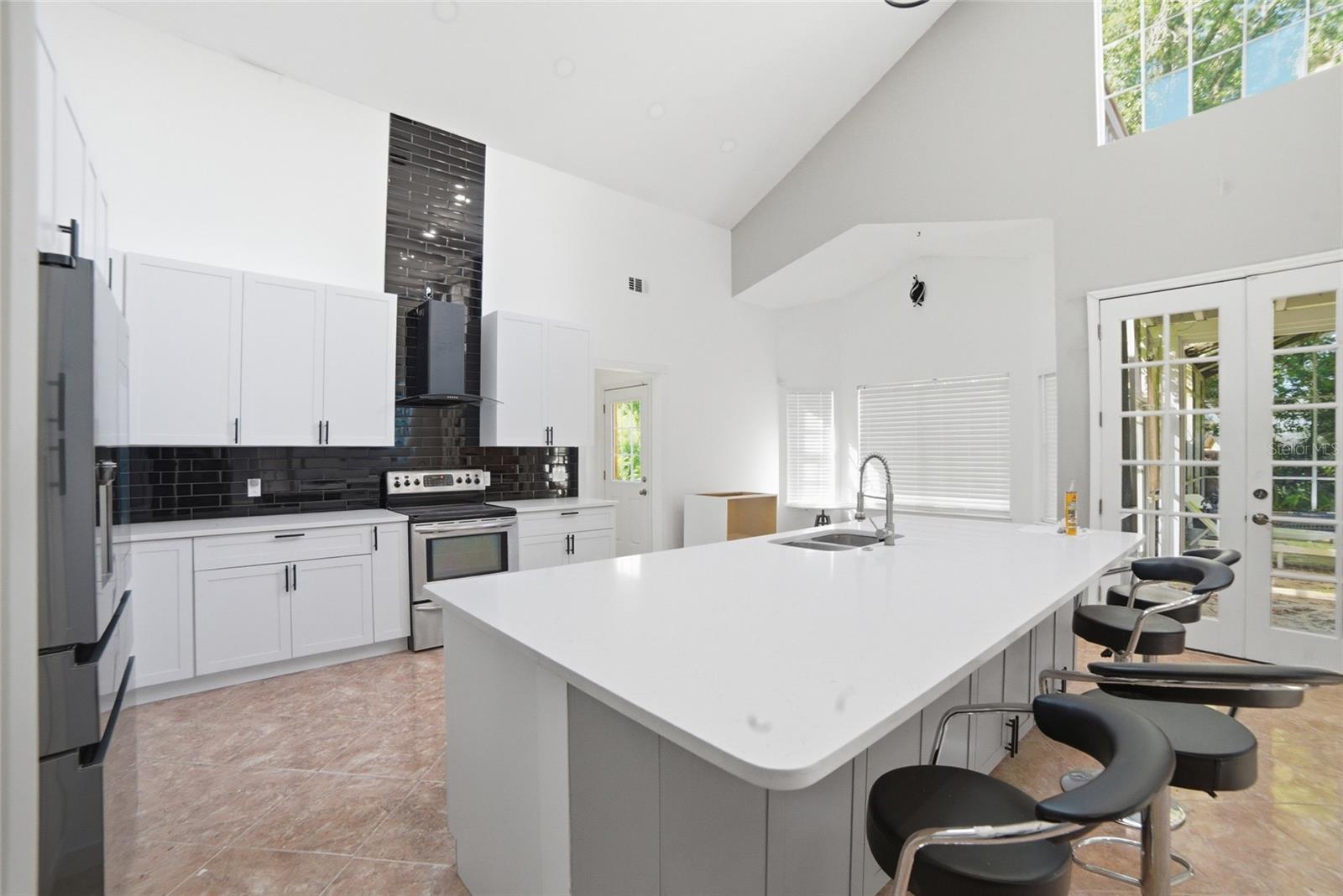 2054 PALM VISTA DR, APOPKA, FL, 32712