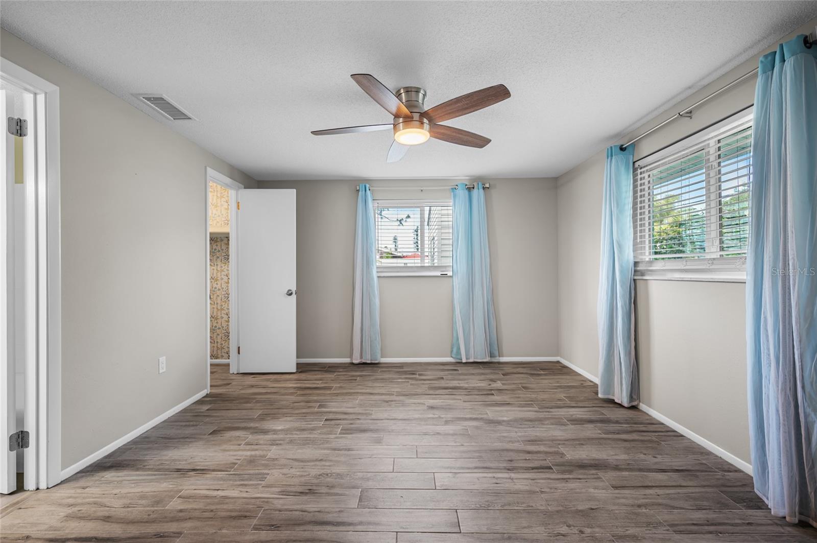 1132 PIEDMONT RD, VENICE, FL, 34293
