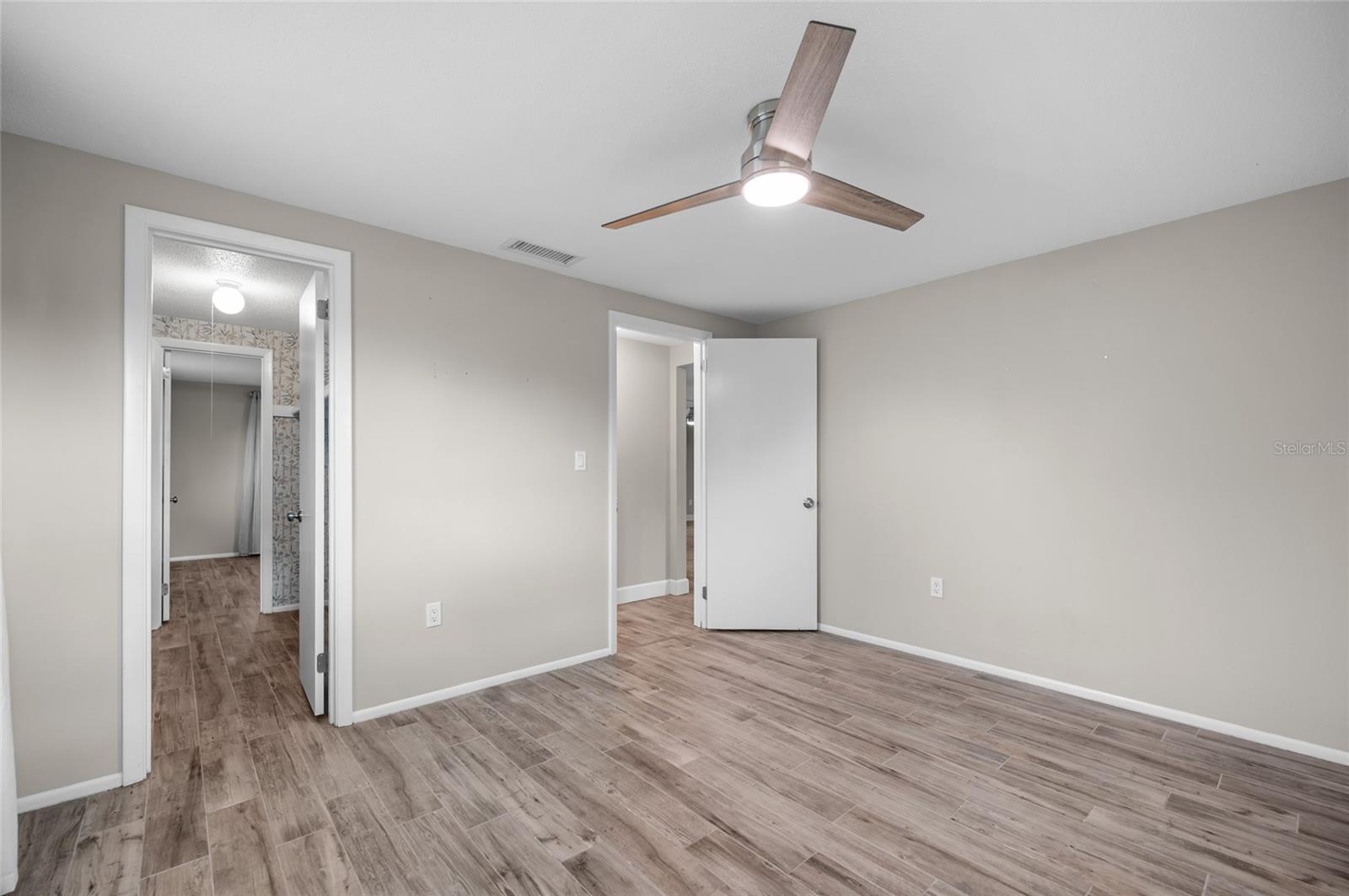 1132 PIEDMONT RD, VENICE, FL, 34293