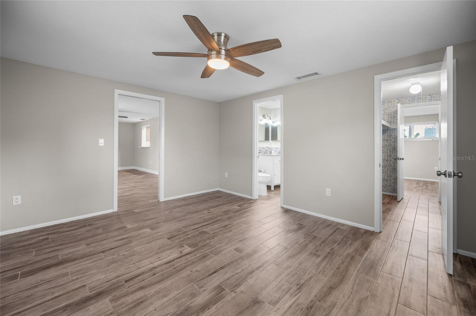 1132 PIEDMONT RD, VENICE, FL, 34293