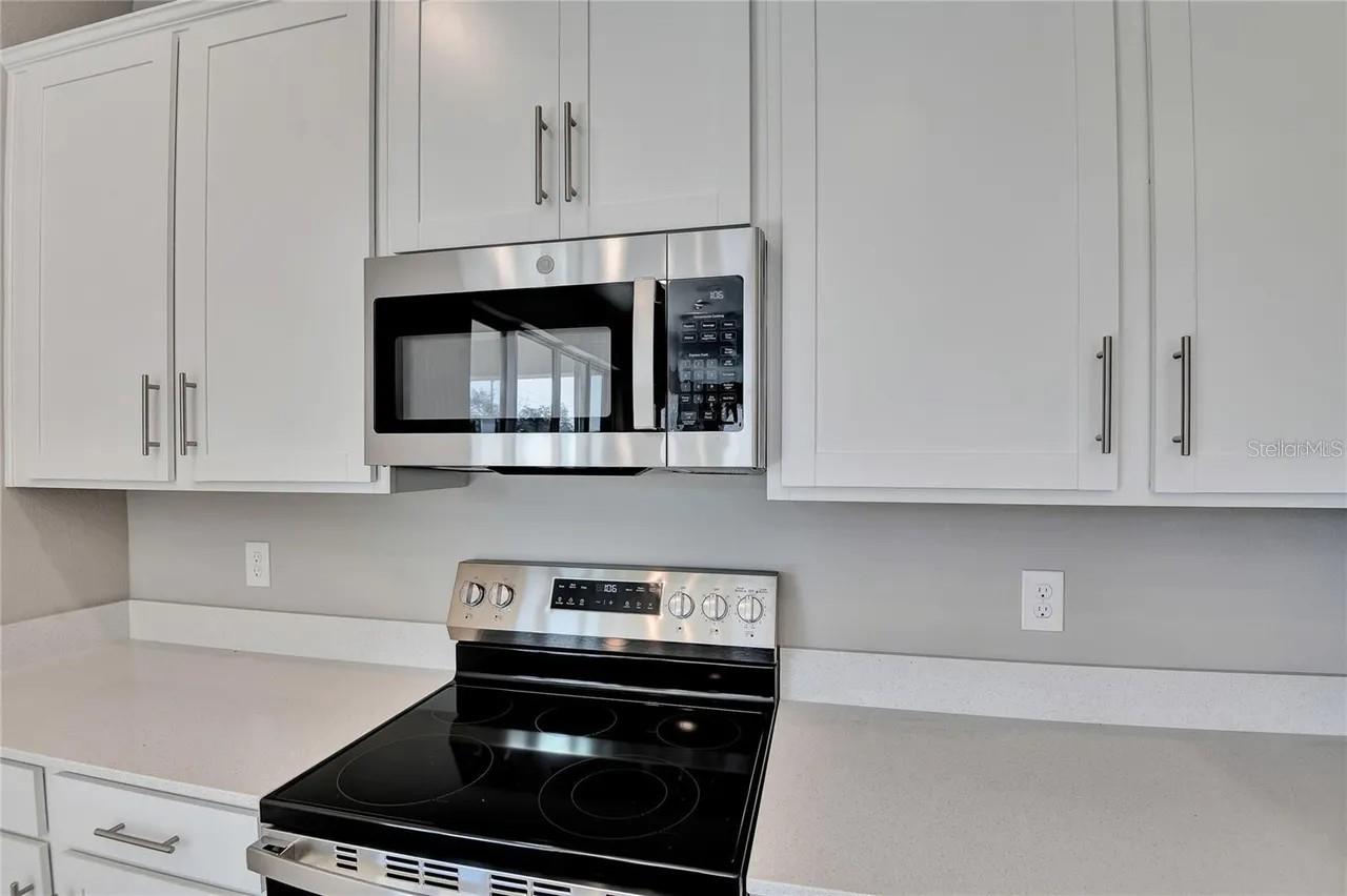 560 SUMMIT RIVER DR, APOPKA, FL, 32712