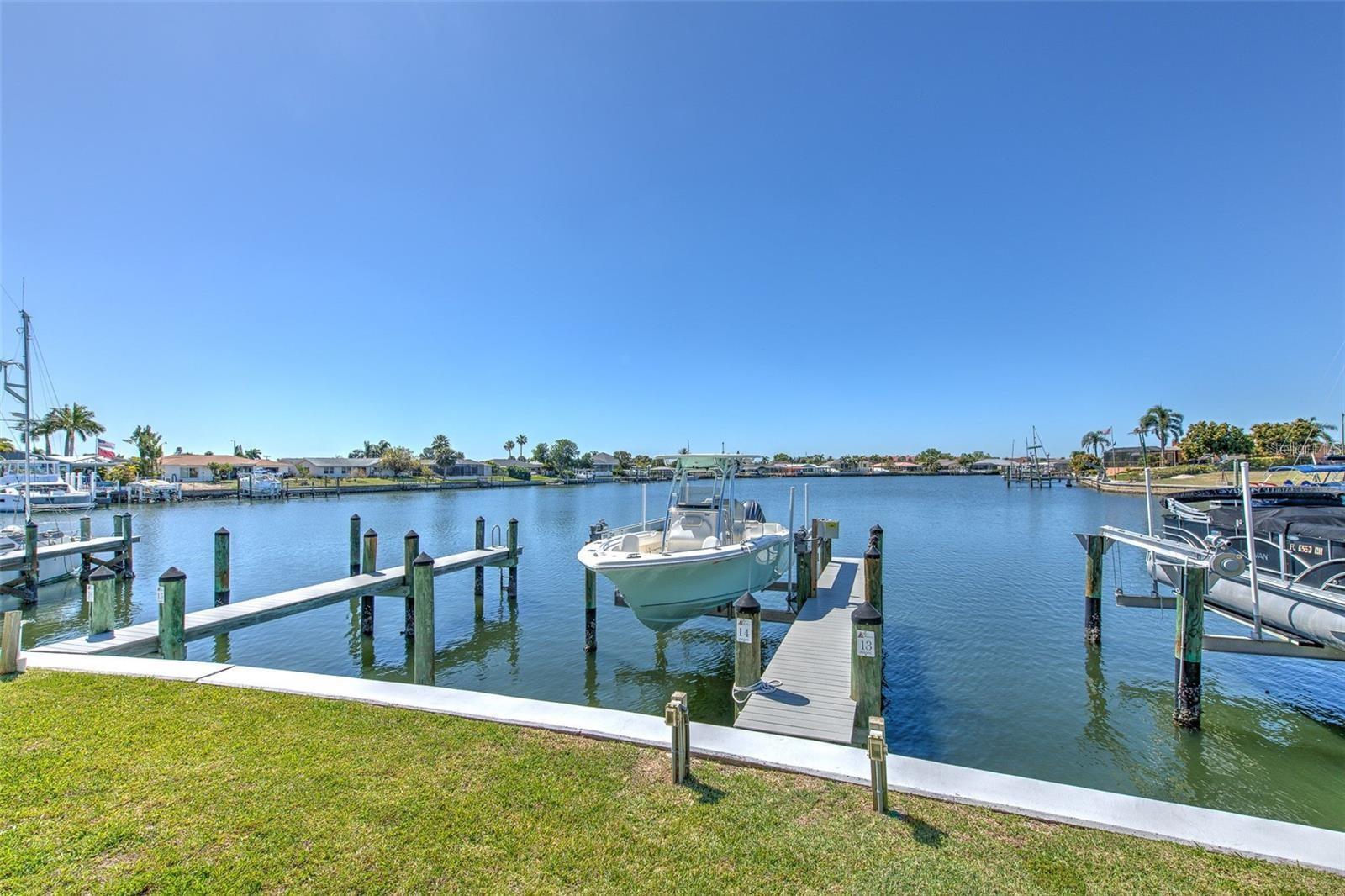 1008 APOLLO BEACH BLVD #201, APOLLO BEACH, FL, 33572