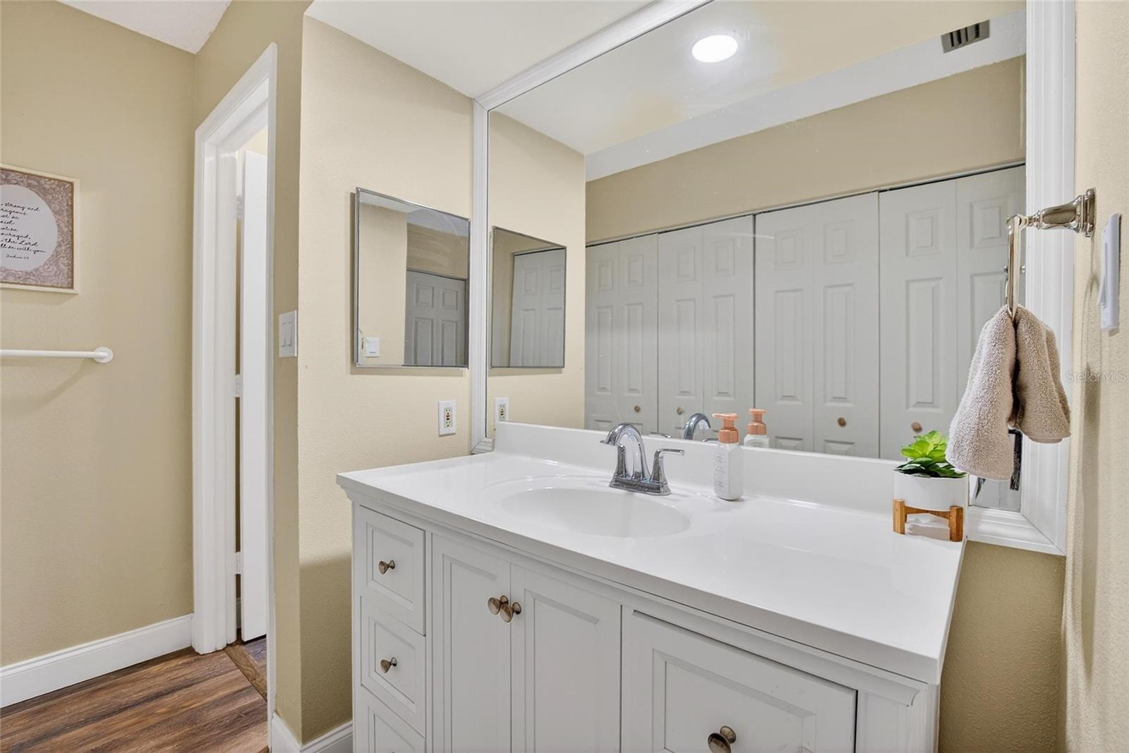 2599 DOLLY BAY DR #305, PALM HARBOR, FL, 34684