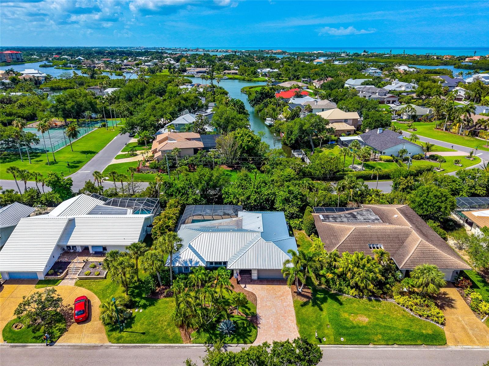 157 LOOKOUT POINT DR, OSPREY, FL, 34229
