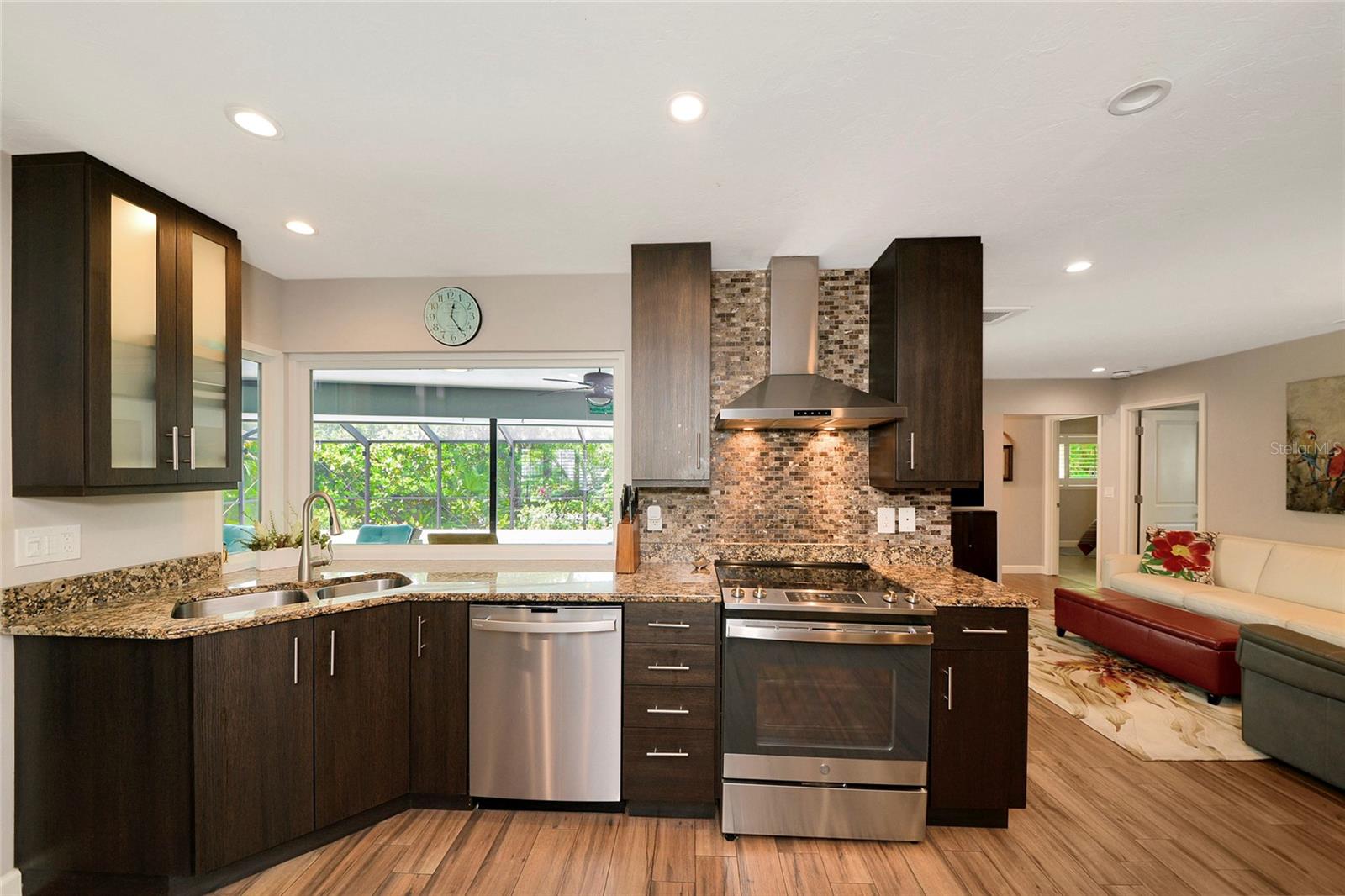157 LOOKOUT POINT DR, OSPREY, FL, 34229