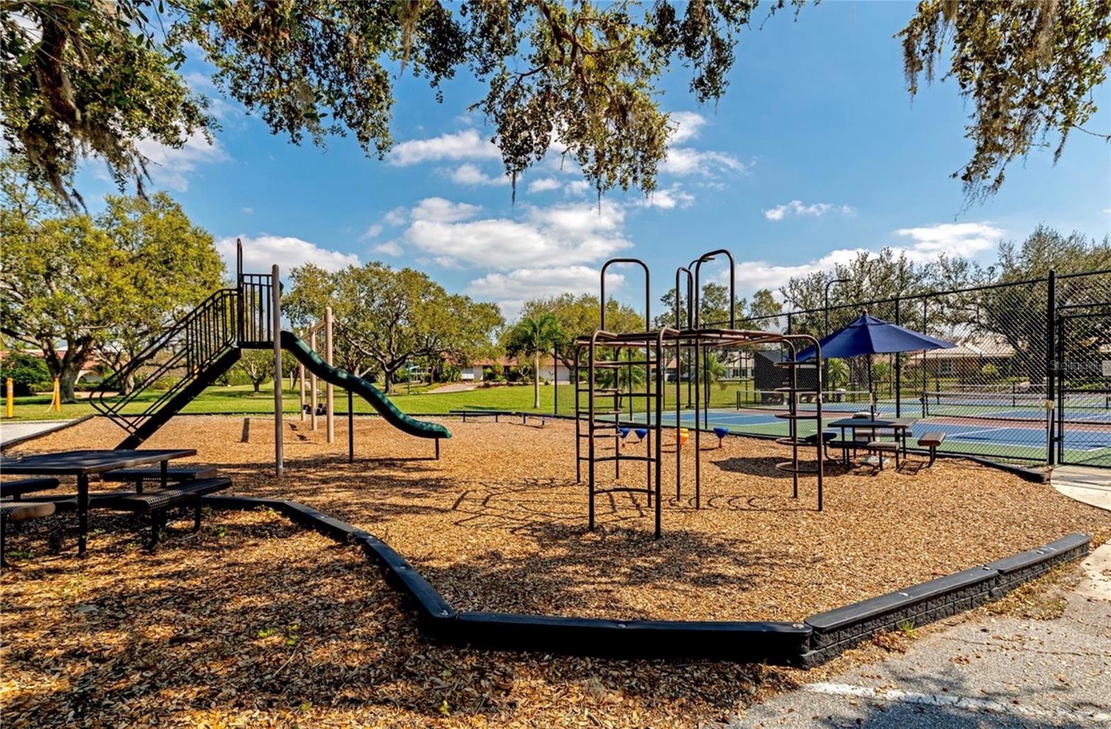 157 LOOKOUT POINT DR, OSPREY, FL, 34229