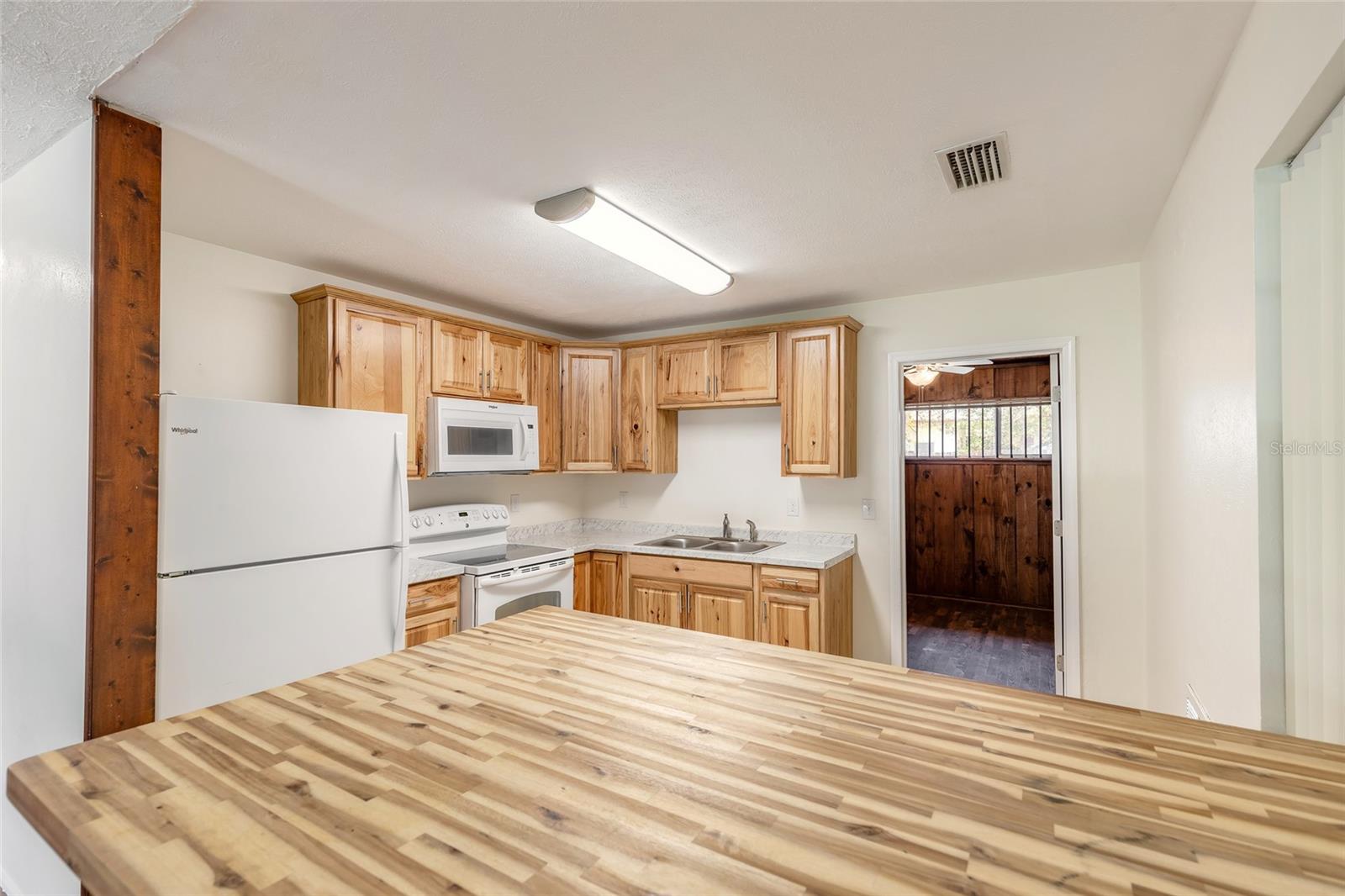 1584 VALENCIA AVE, DAYTONA BEACH, FL, 32117