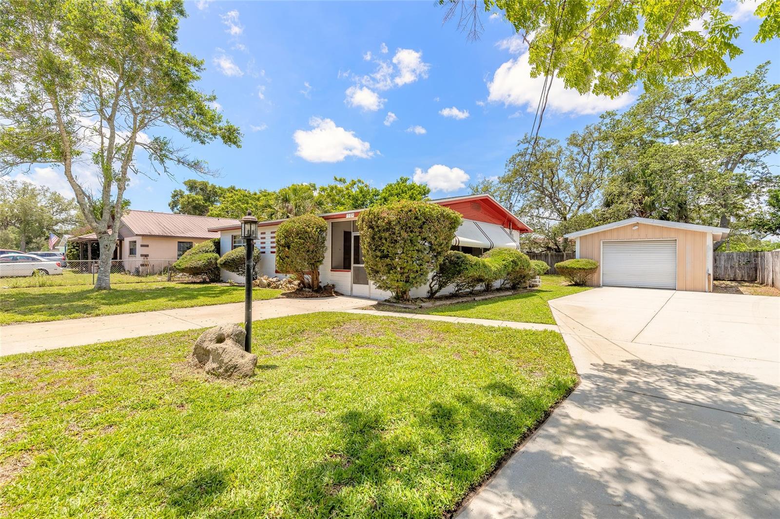 1584 VALENCIA AVE, DAYTONA BEACH, FL, 32117
