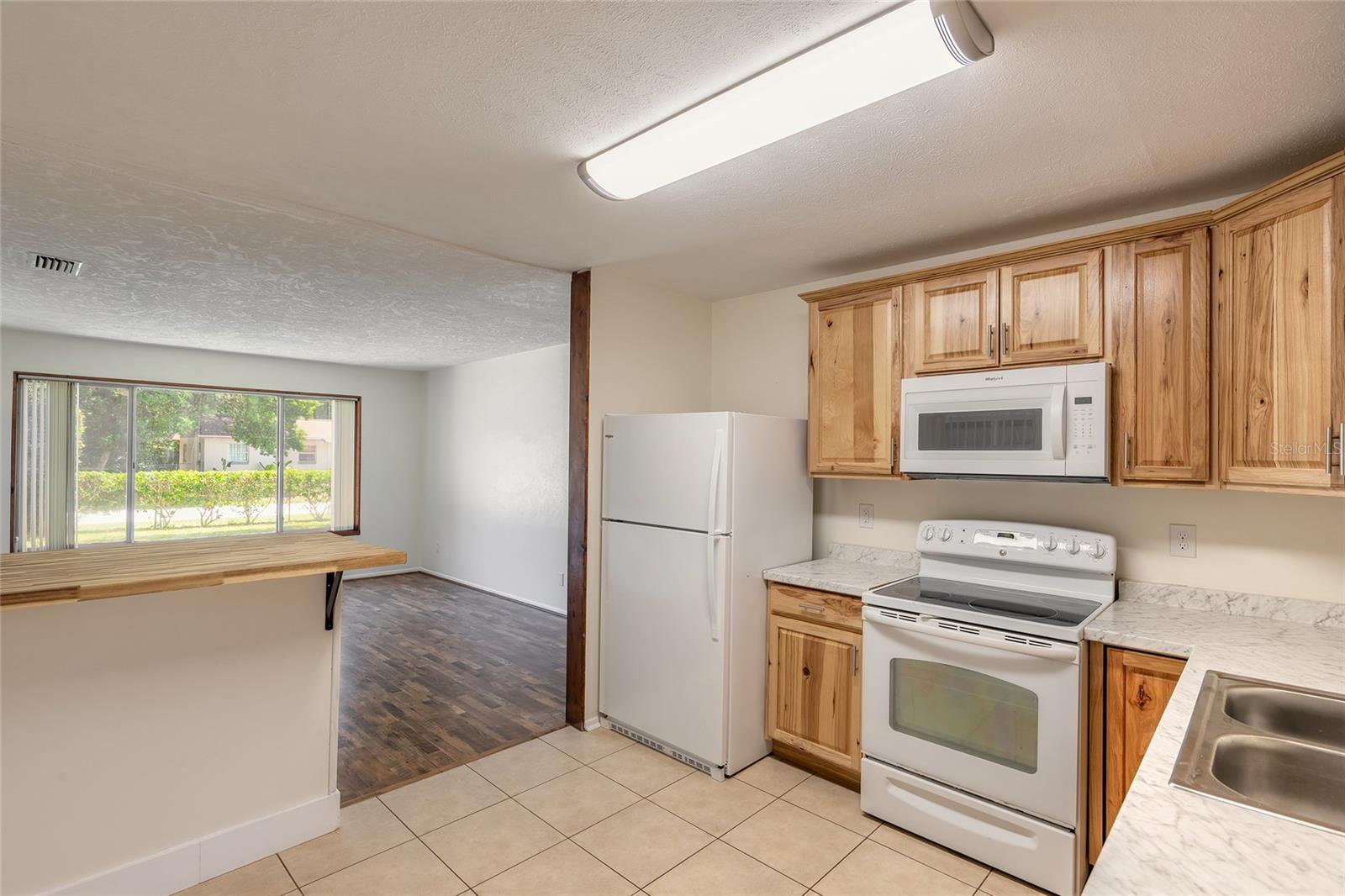 1584 VALENCIA AVE, DAYTONA BEACH, FL, 32117