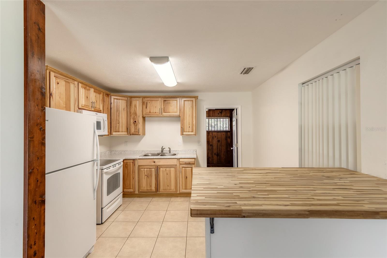 1584 VALENCIA AVE, DAYTONA BEACH, FL, 32117