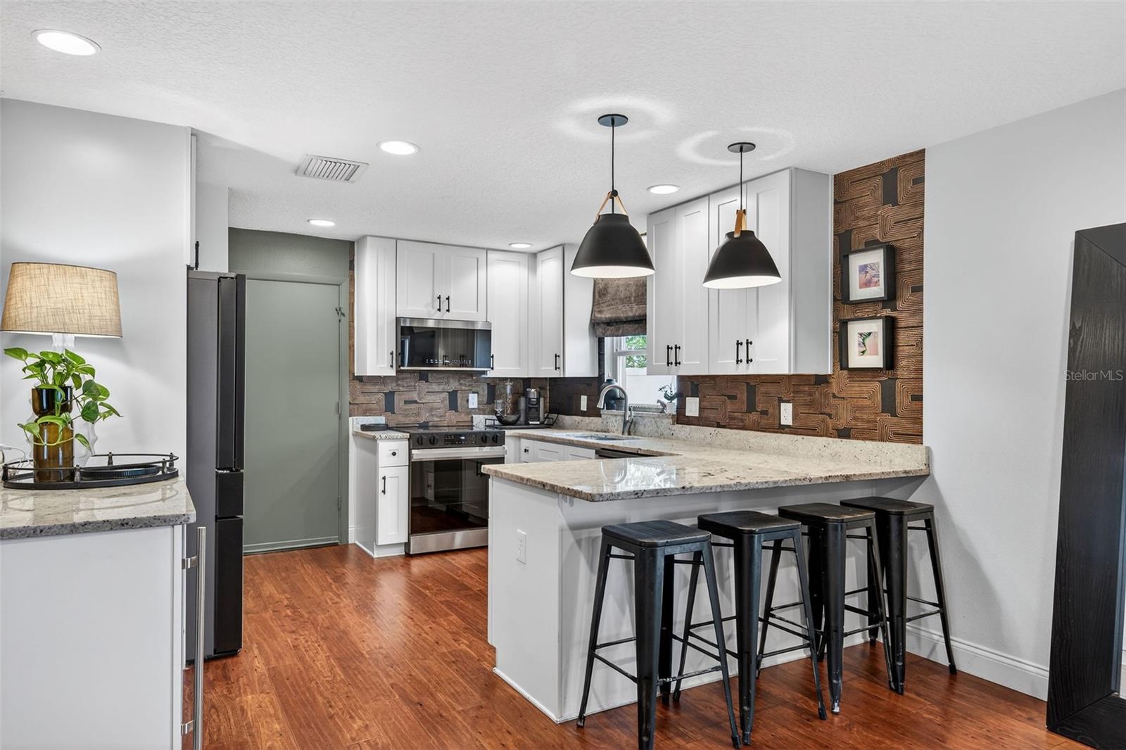 1523 EASTIN AVE, ORLANDO, FL, 32804