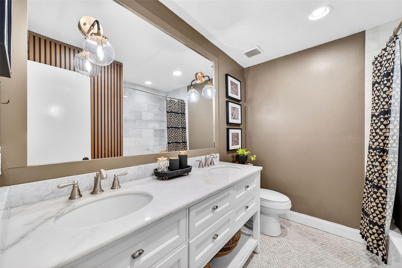 1523 EASTIN AVE, ORLANDO, FL, 32804