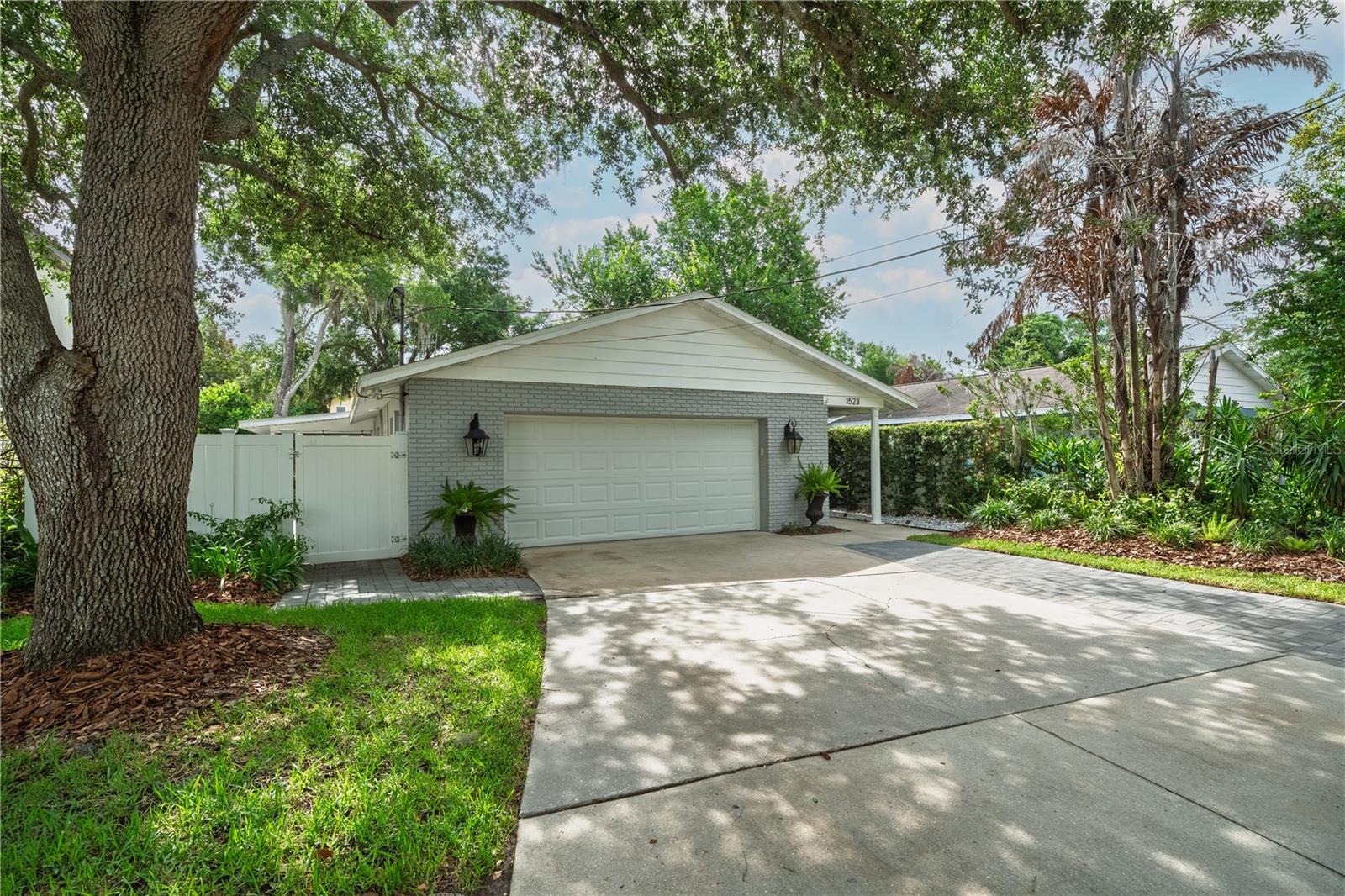 1523 EASTIN AVE, ORLANDO, FL, 32804