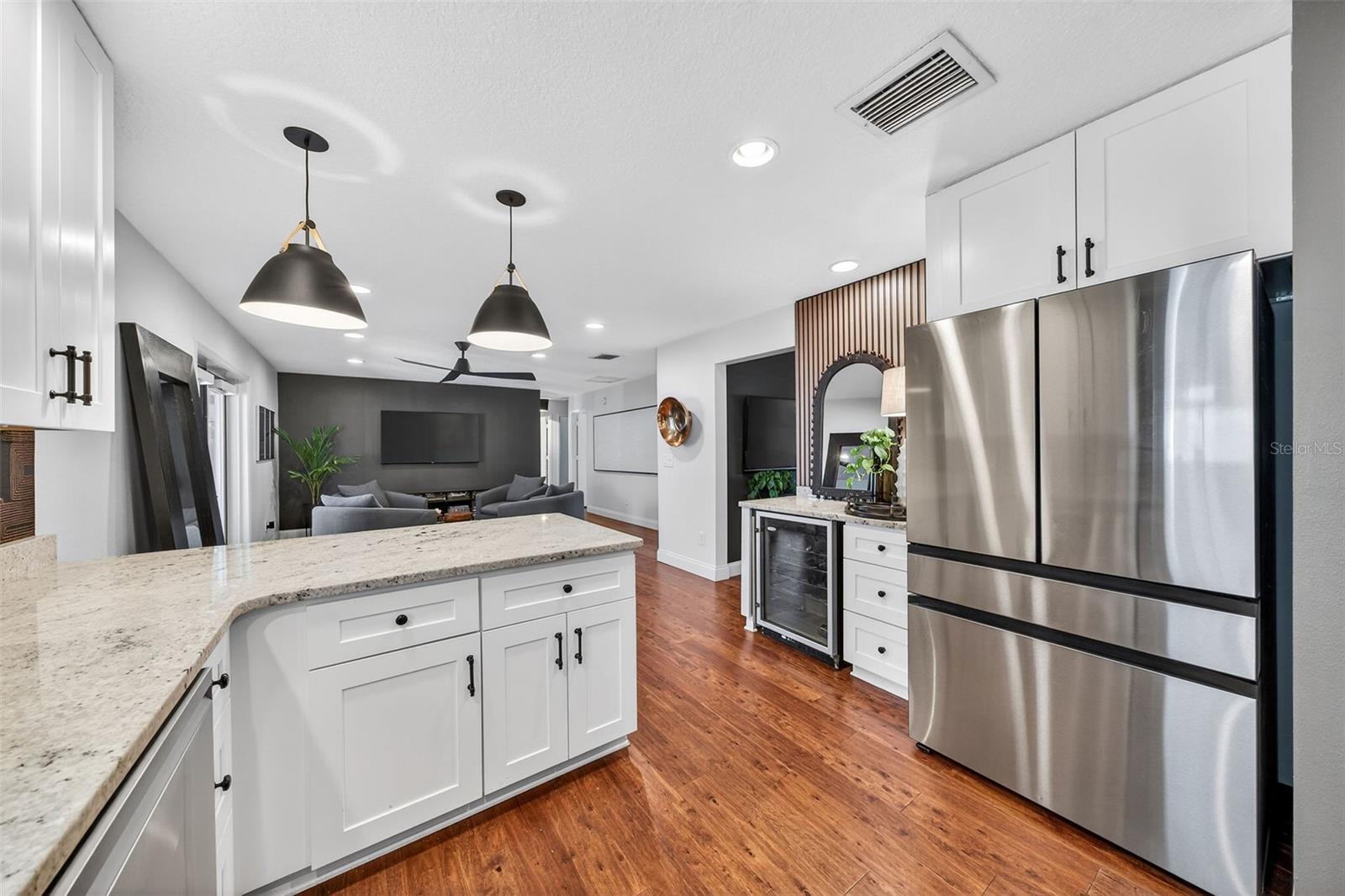 1523 EASTIN AVE, ORLANDO, FL, 32804