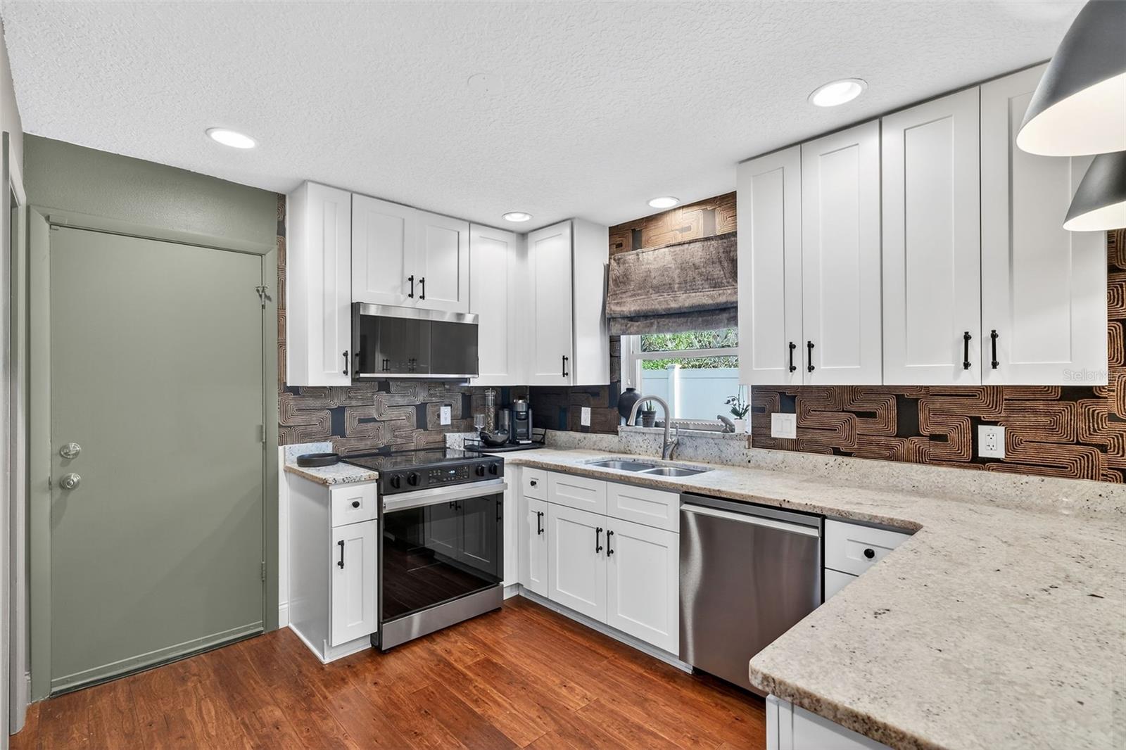 1523 EASTIN AVE, ORLANDO, FL, 32804