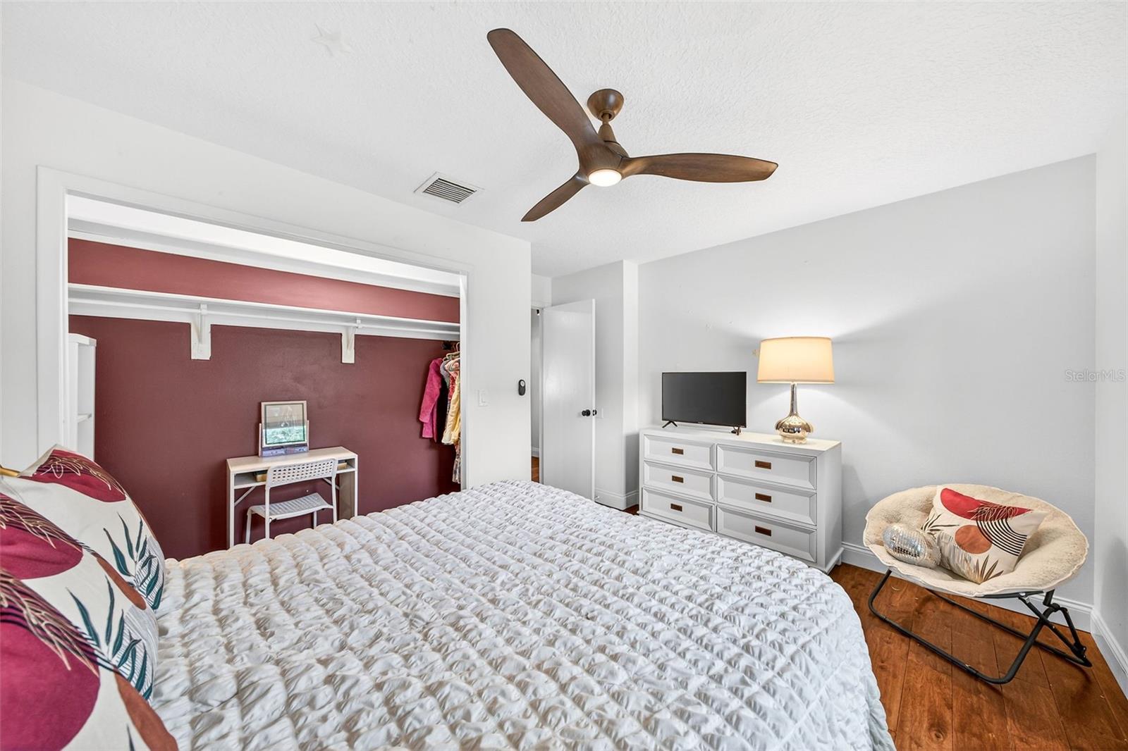 1523 EASTIN AVE, ORLANDO, FL, 32804