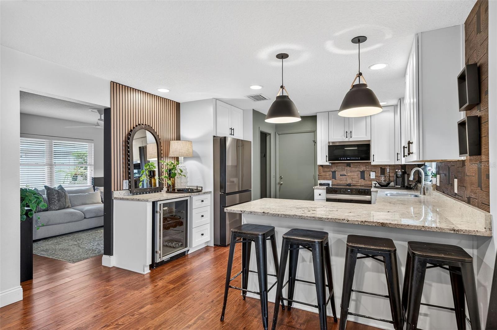 1523 EASTIN AVE, ORLANDO, FL, 32804