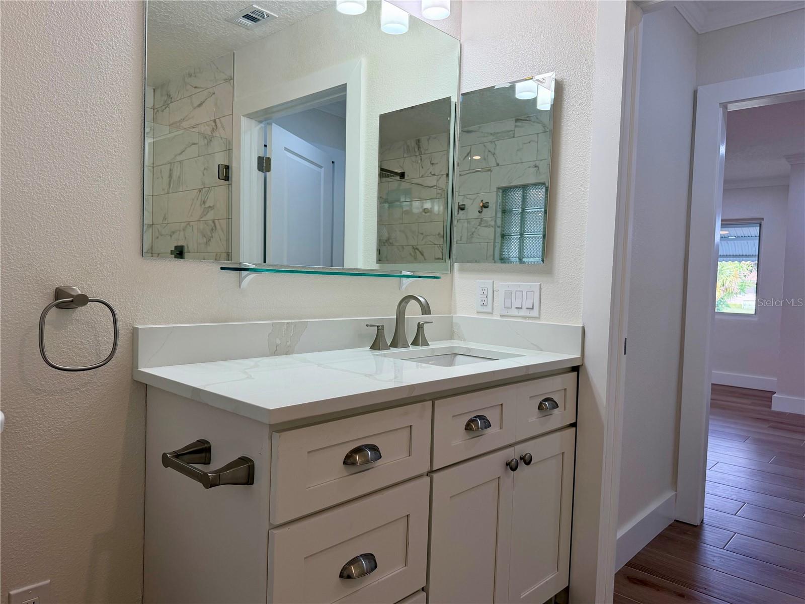 301 S SEMINOLE AVE, MINNEOLA, FL, 34715