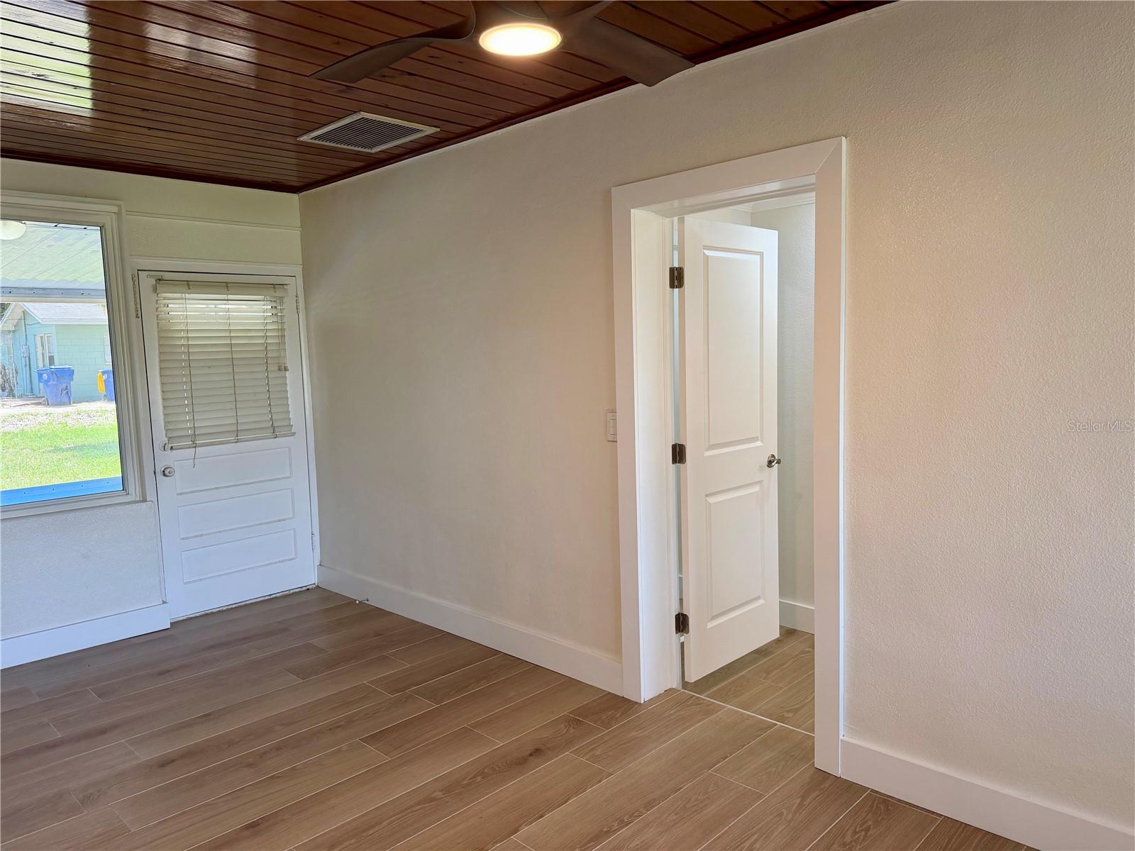 301 S SEMINOLE AVE, MINNEOLA, FL, 34715