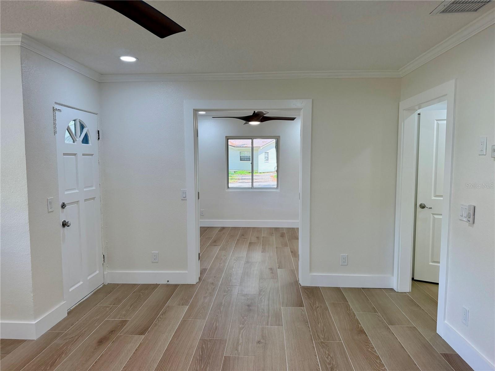 301 S SEMINOLE AVE, MINNEOLA, FL, 34715