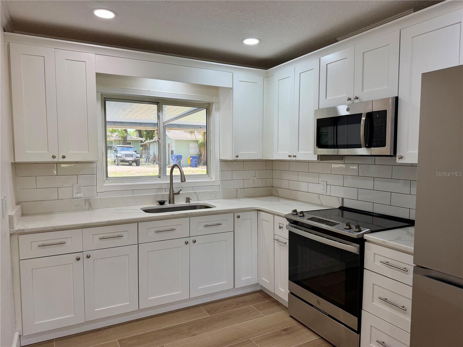 301 S SEMINOLE AVE, MINNEOLA, FL, 34715
