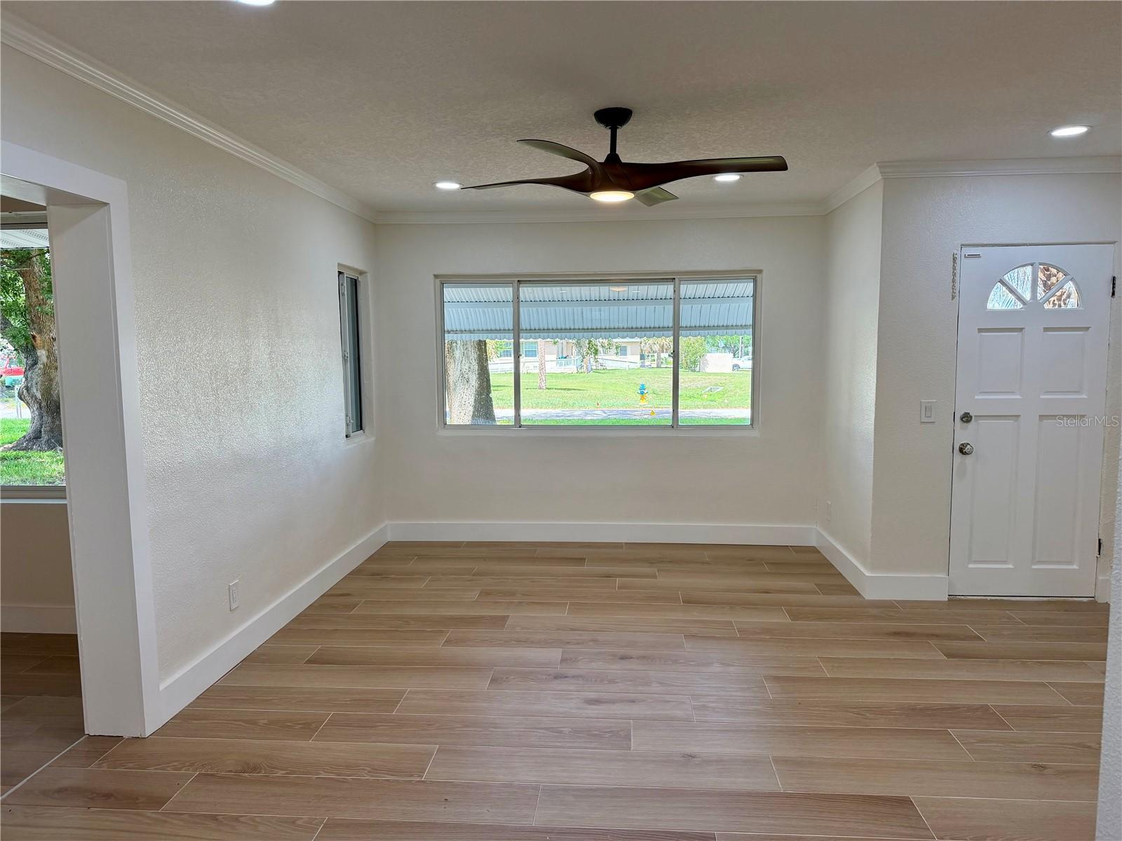 301 S SEMINOLE AVE, MINNEOLA, FL, 34715
