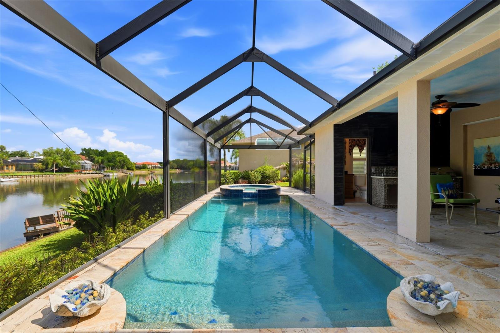 17912 SAINT CROIX ISLE DR, TAMPA, FL, 33647