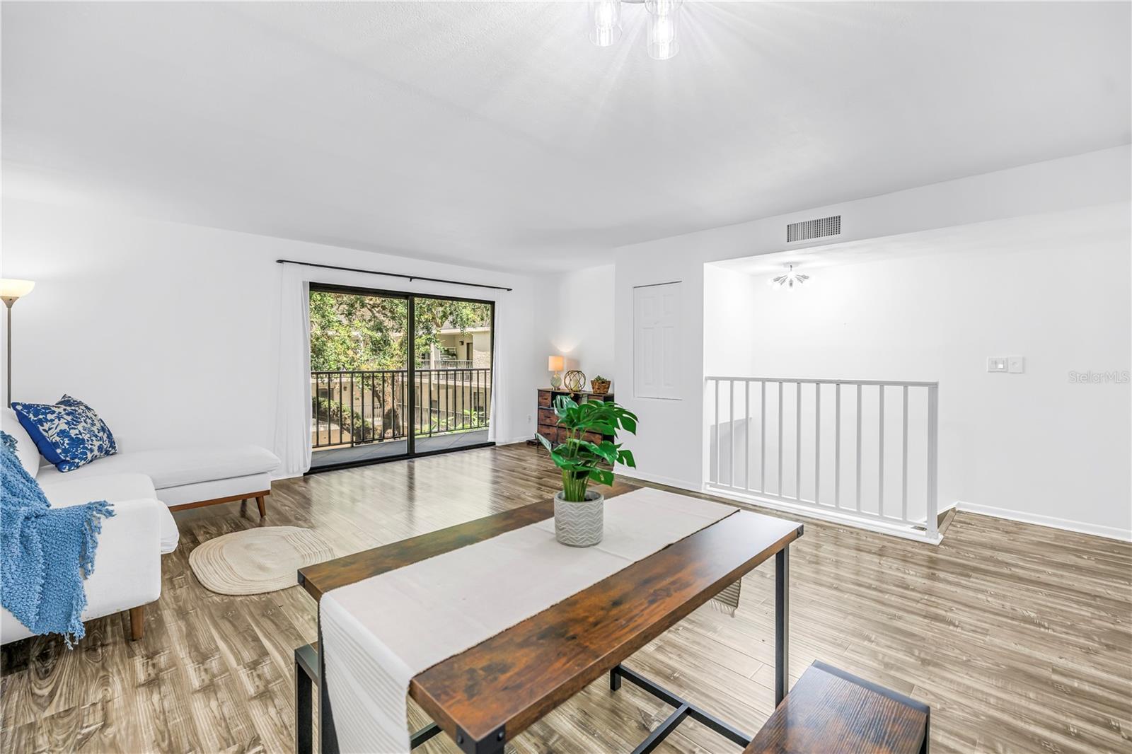105 4TH AVE NE #220, ST PETERSBURG, FL, 33701