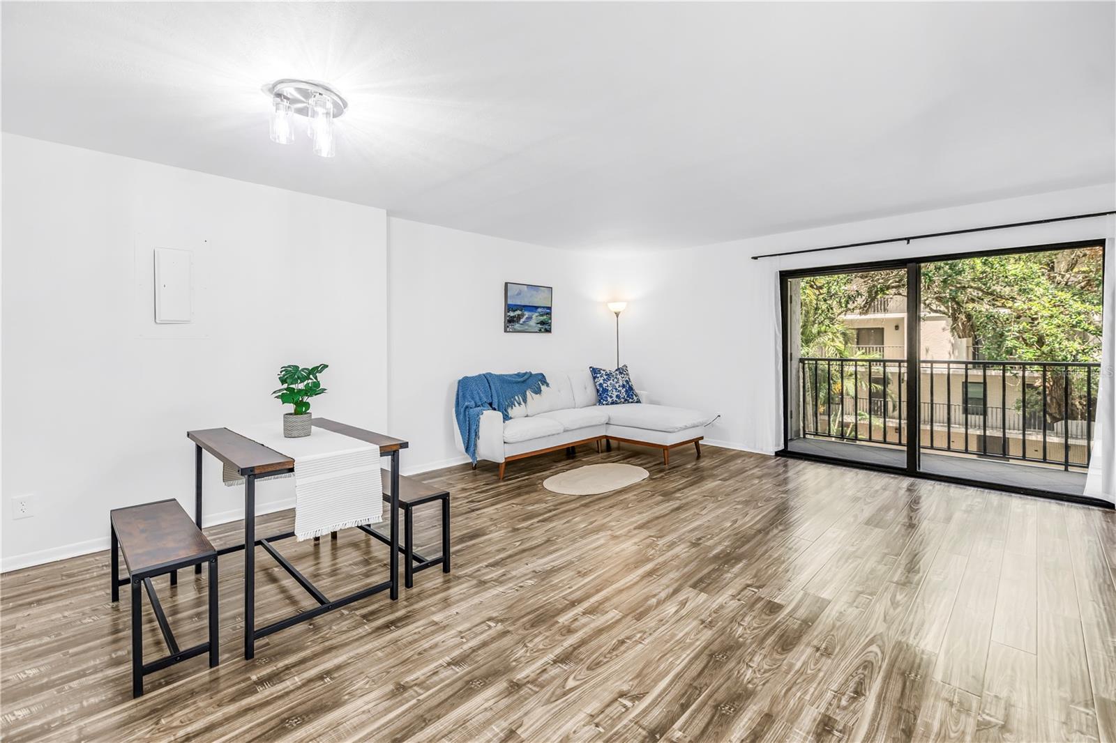 105 4TH AVE NE #220, ST PETERSBURG, FL, 33701