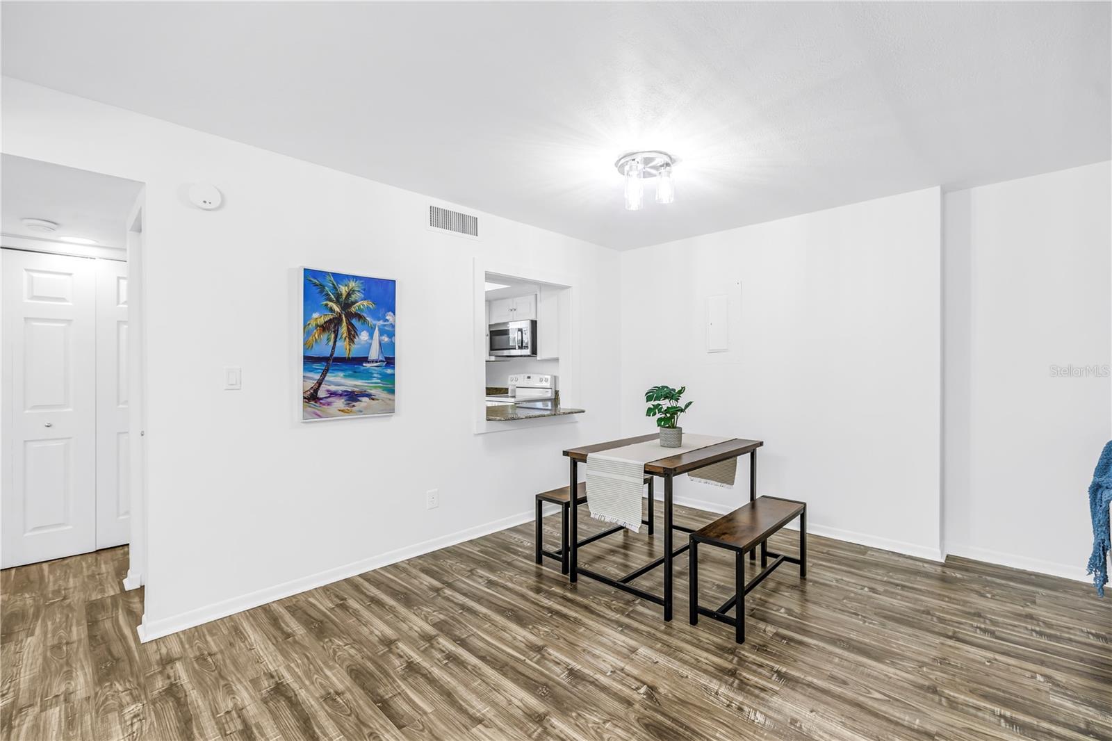105 4TH AVE NE #220, ST PETERSBURG, FL, 33701