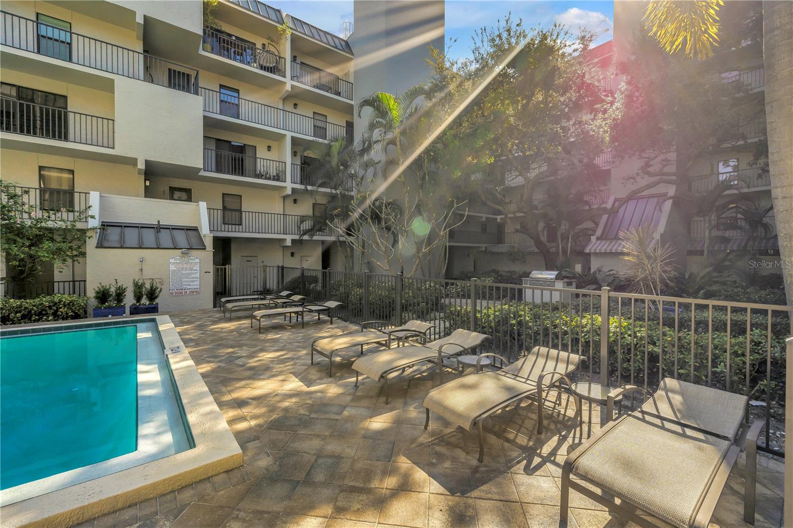 105 4TH AVE NE #220, ST PETERSBURG, FL, 33701