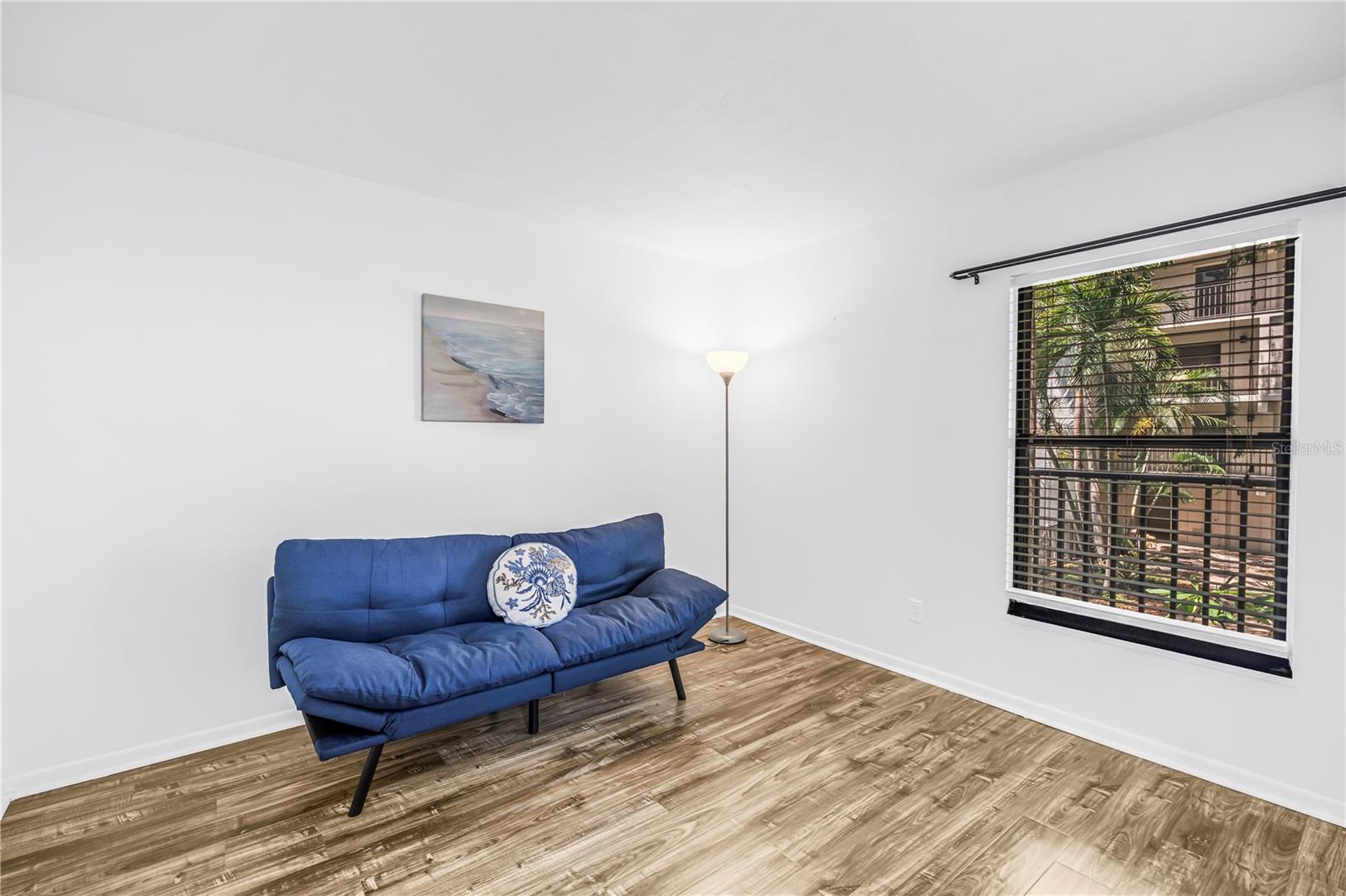 105 4TH AVE NE #220, ST PETERSBURG, FL, 33701