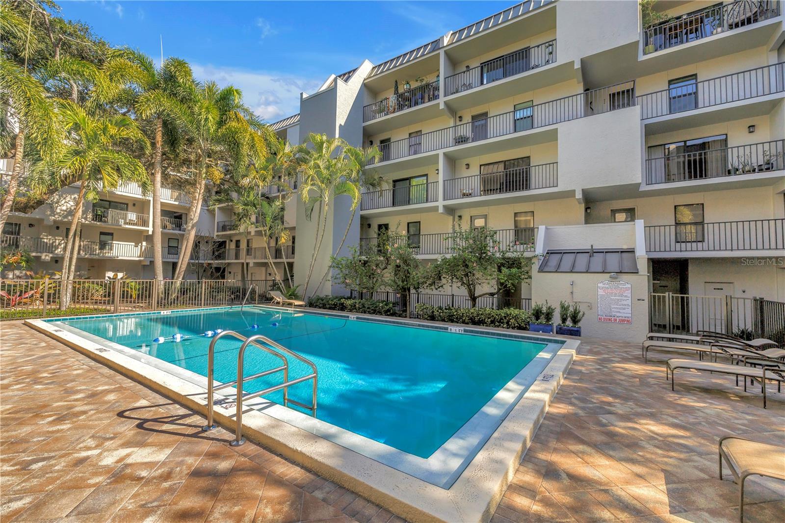 105 4TH AVE NE #220, ST PETERSBURG, FL, 33701