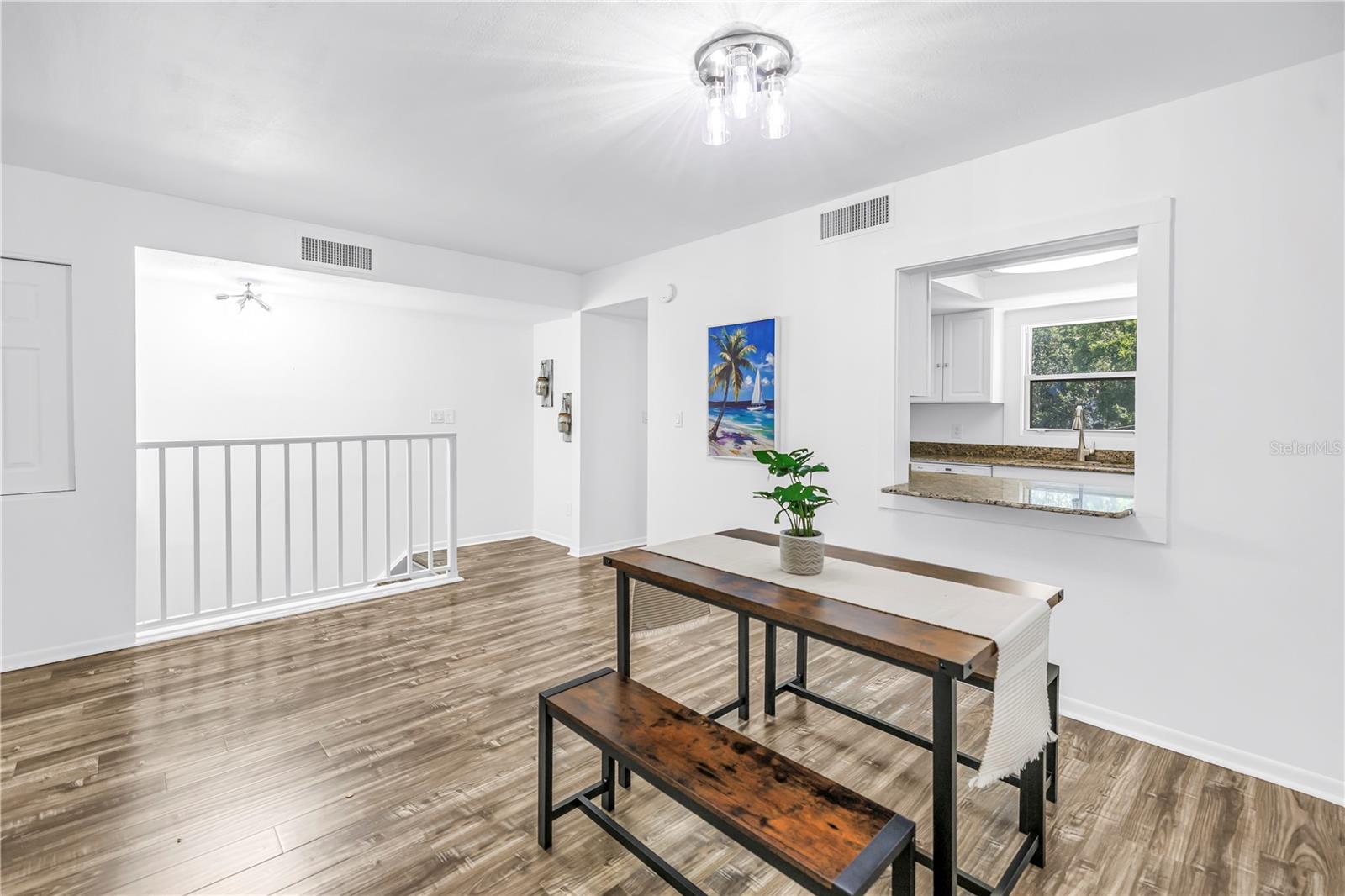 105 4TH AVE NE #220, ST PETERSBURG, FL, 33701